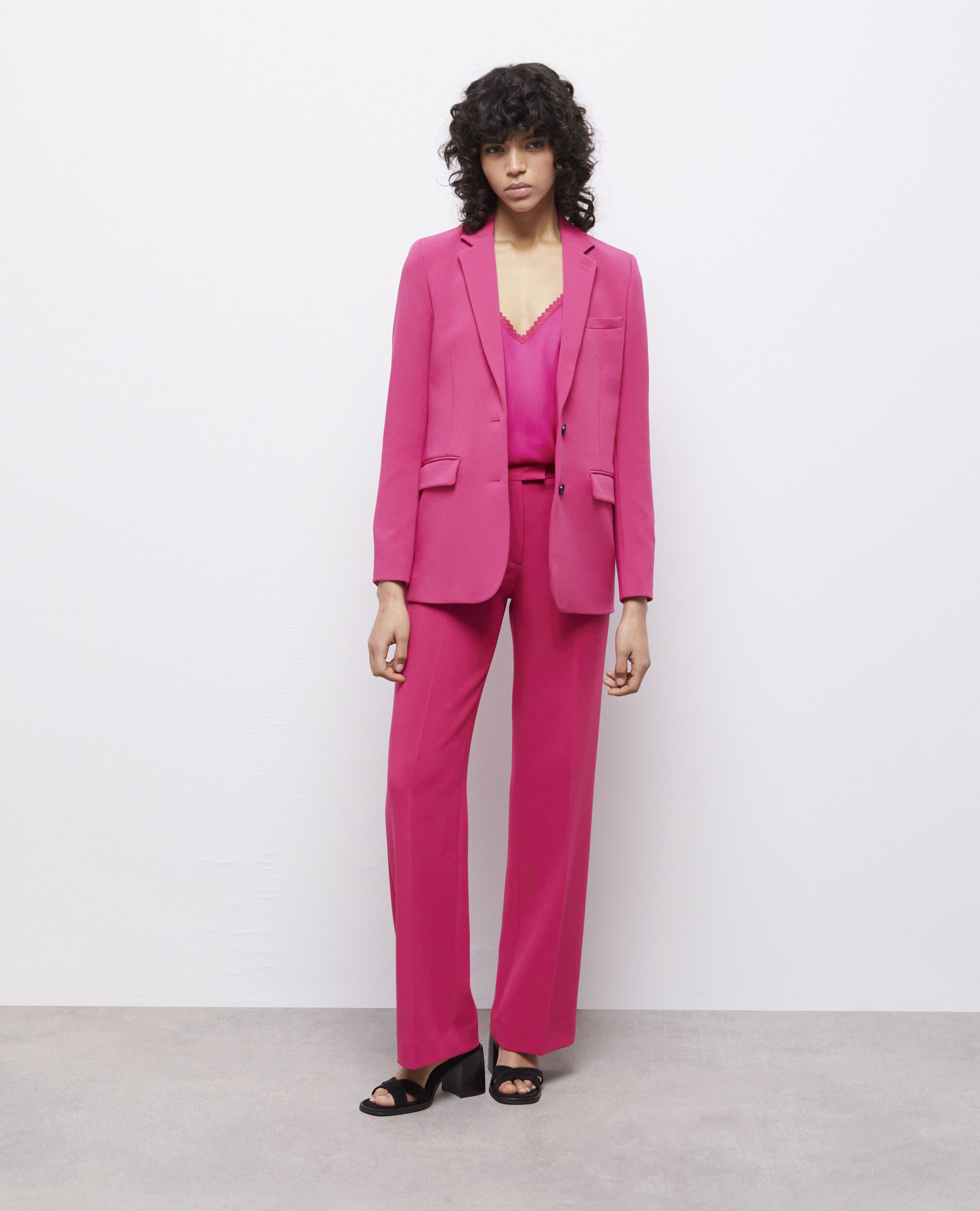Veste tailleur rose en crêpe