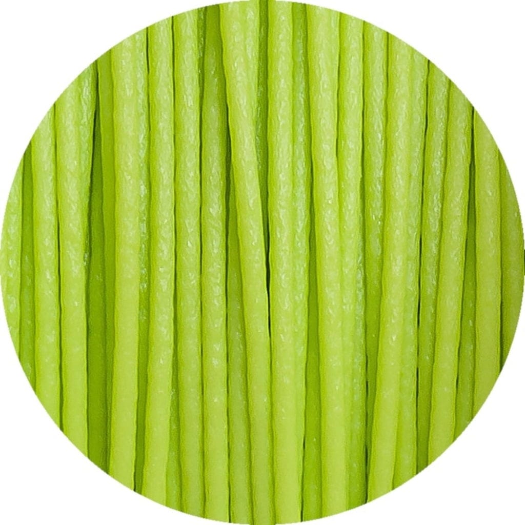 Fiberlogy  Nylon PA12+GF15 Light Green, 1,75 mm / 500 g    Nylon Filament mit der Zugabe von Glasfasern in Hellgrün
