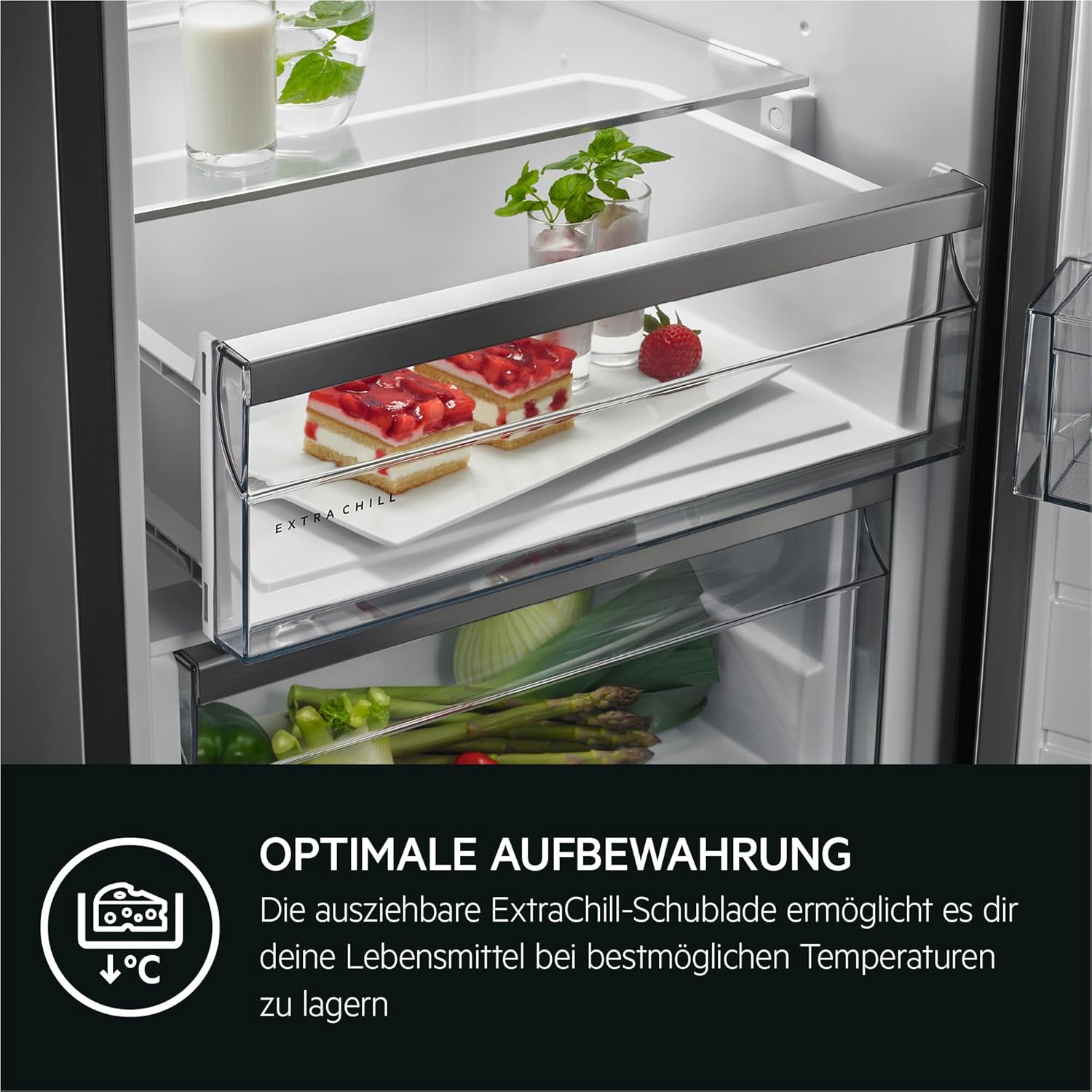 AEG TSC6M183ES Einbau-Kühl-Gefrierkombination / Serie 6000 mit TwinTech / 1780 mm / Gefrierteil unten / 249 L / NoFrost / Schlepptür / E