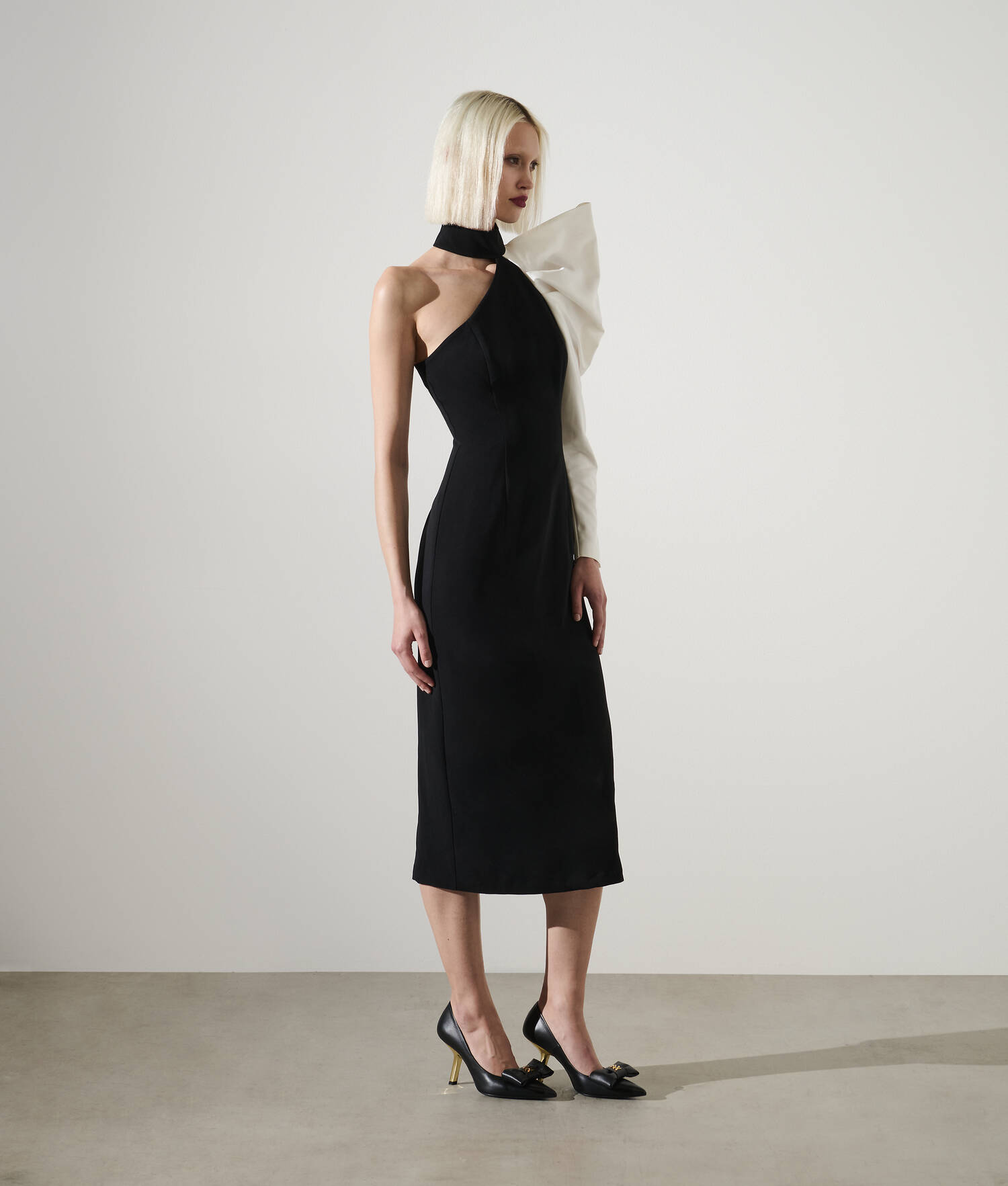 ROBE MIDI ASYMÉTRIQUE KARL STUDIO