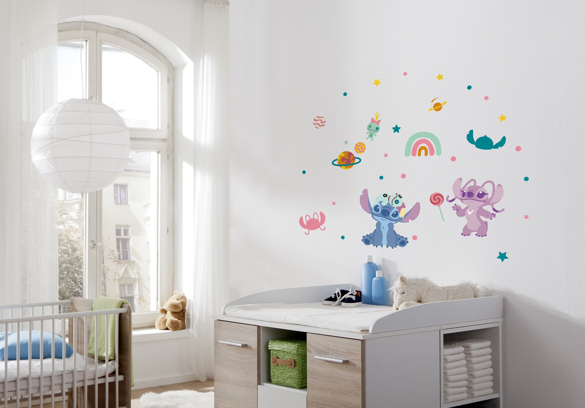 Komar Wandtattoo »Stitch World - Grösse 50 x 70 cm« selbstklebend, Wandsticker, Kinderzimmer