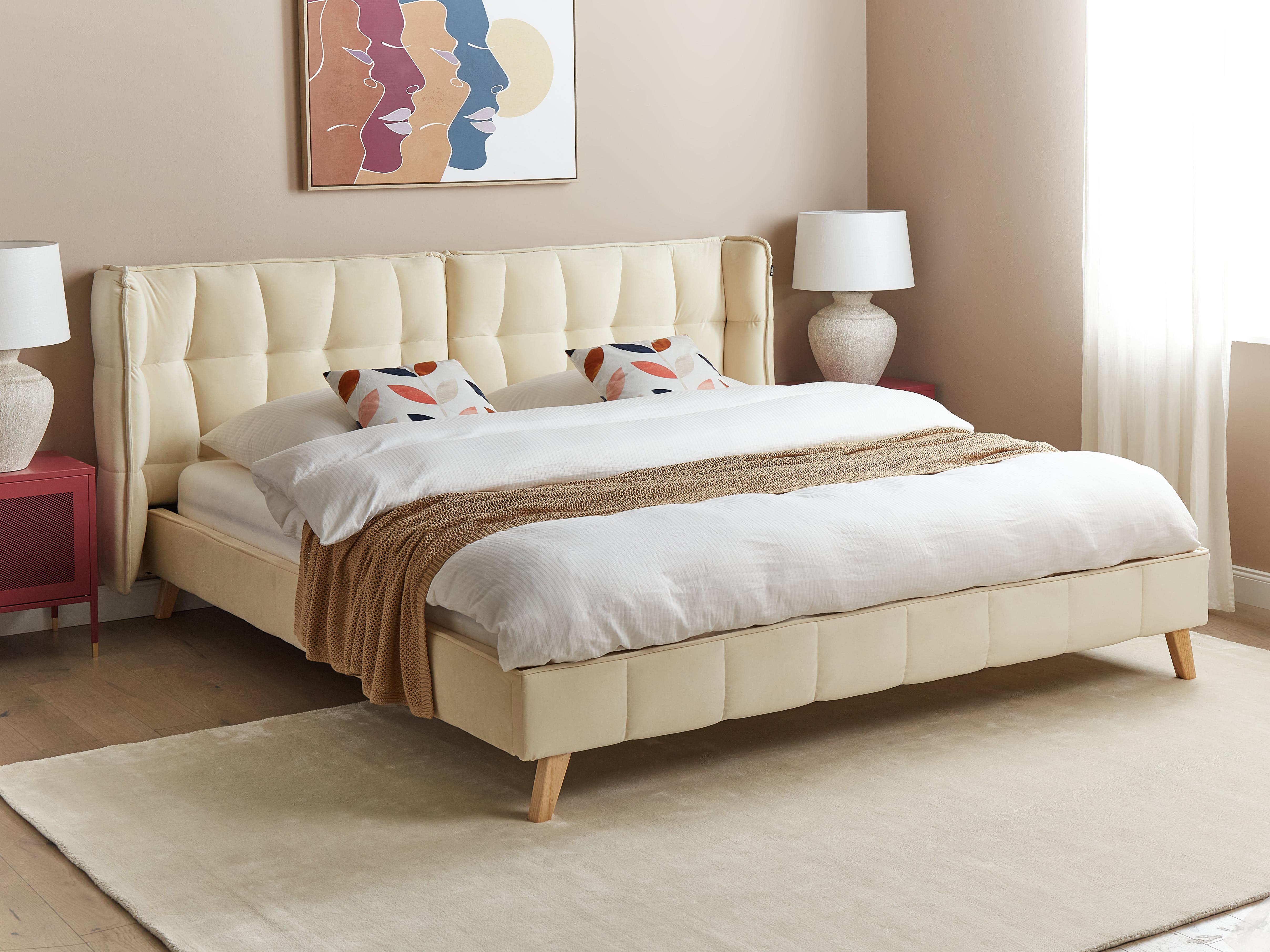 Bed Fluweel SENLIS 180 x 200 cm Beige