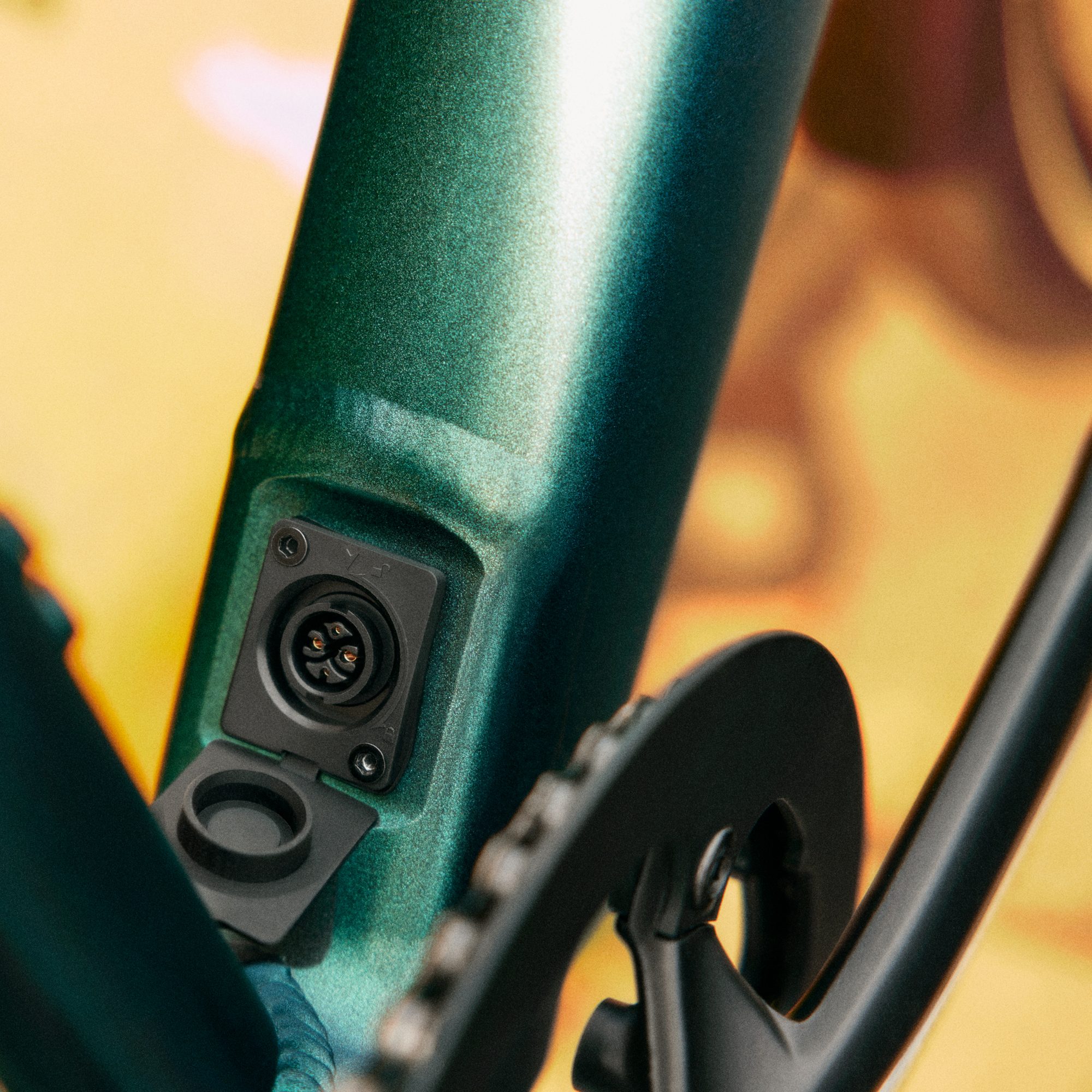 Bergamont E-Sweep Tour Urban E-Bike matt dark green
