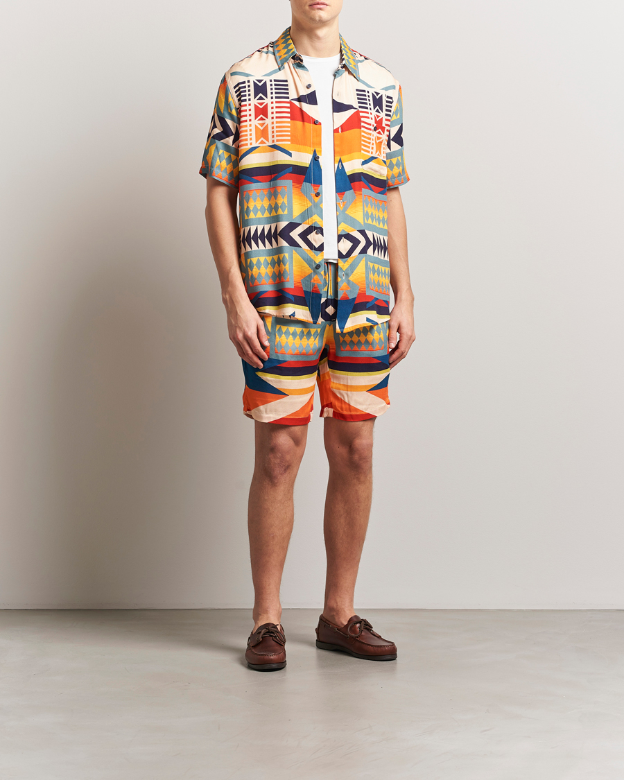 Pendleton Vacation Shorts Fire Legend