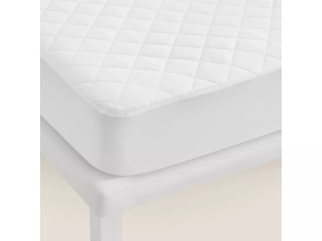 Protège-matelas anti-allergène matelassé et imperméable