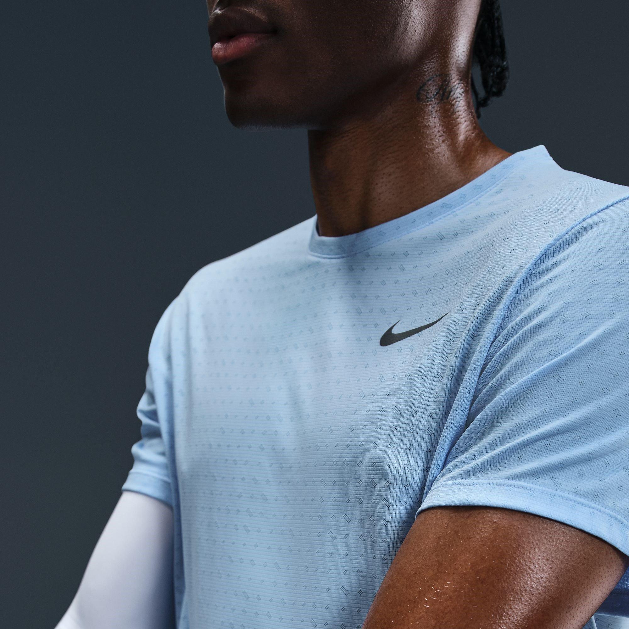 Nike Breathe Miler Sn53