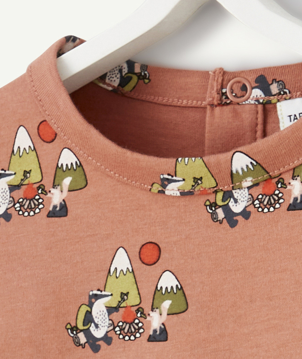 T-SHIRT BÉBÉ GARÇON EN COTON BIO ROUILLE IMPRIMÉ AVEC ÉCUREUILS ET MONTAGNES