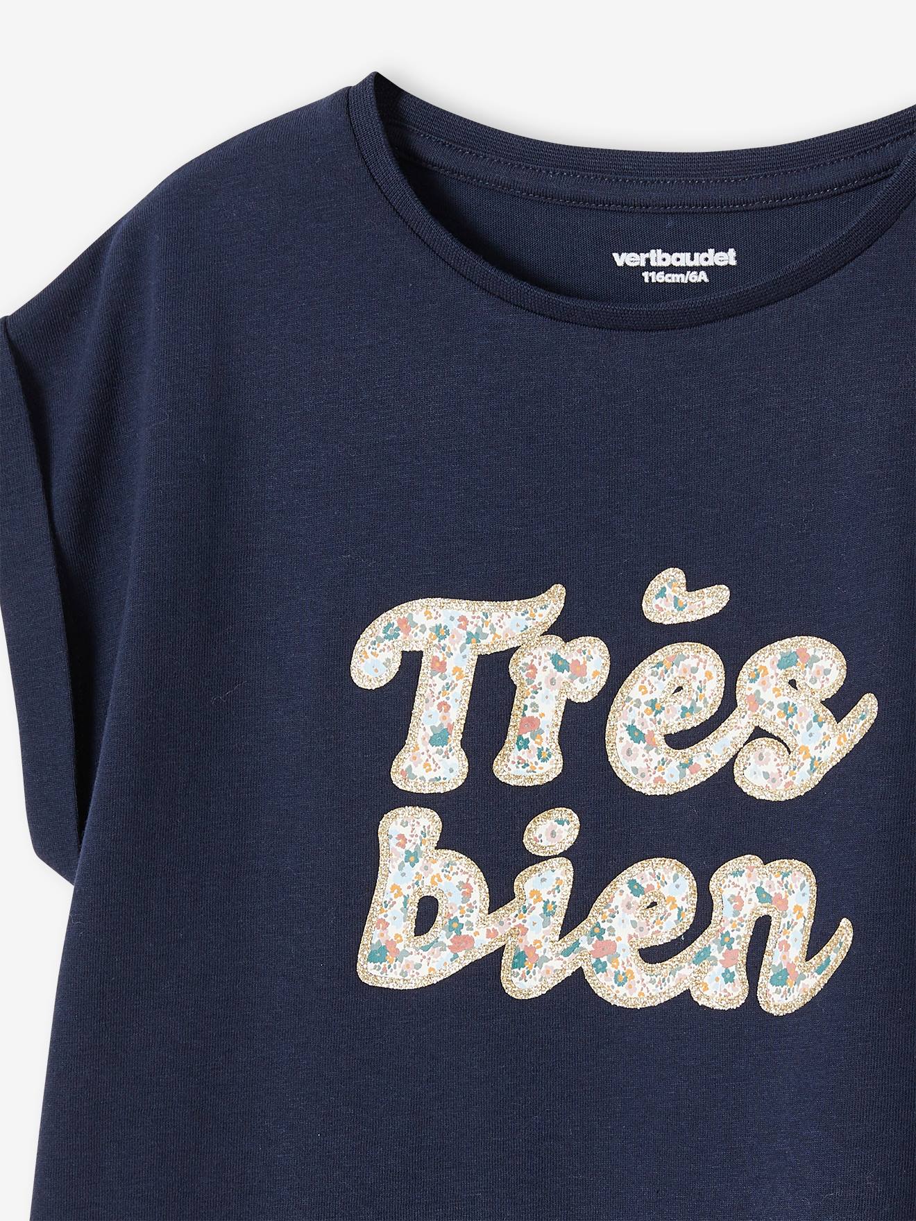 Camiseta infantil off-white com estampa floral.