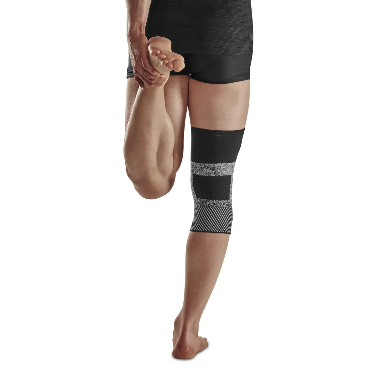 CEP Cep Max Support, Knee Sleeve, Unx Black/white