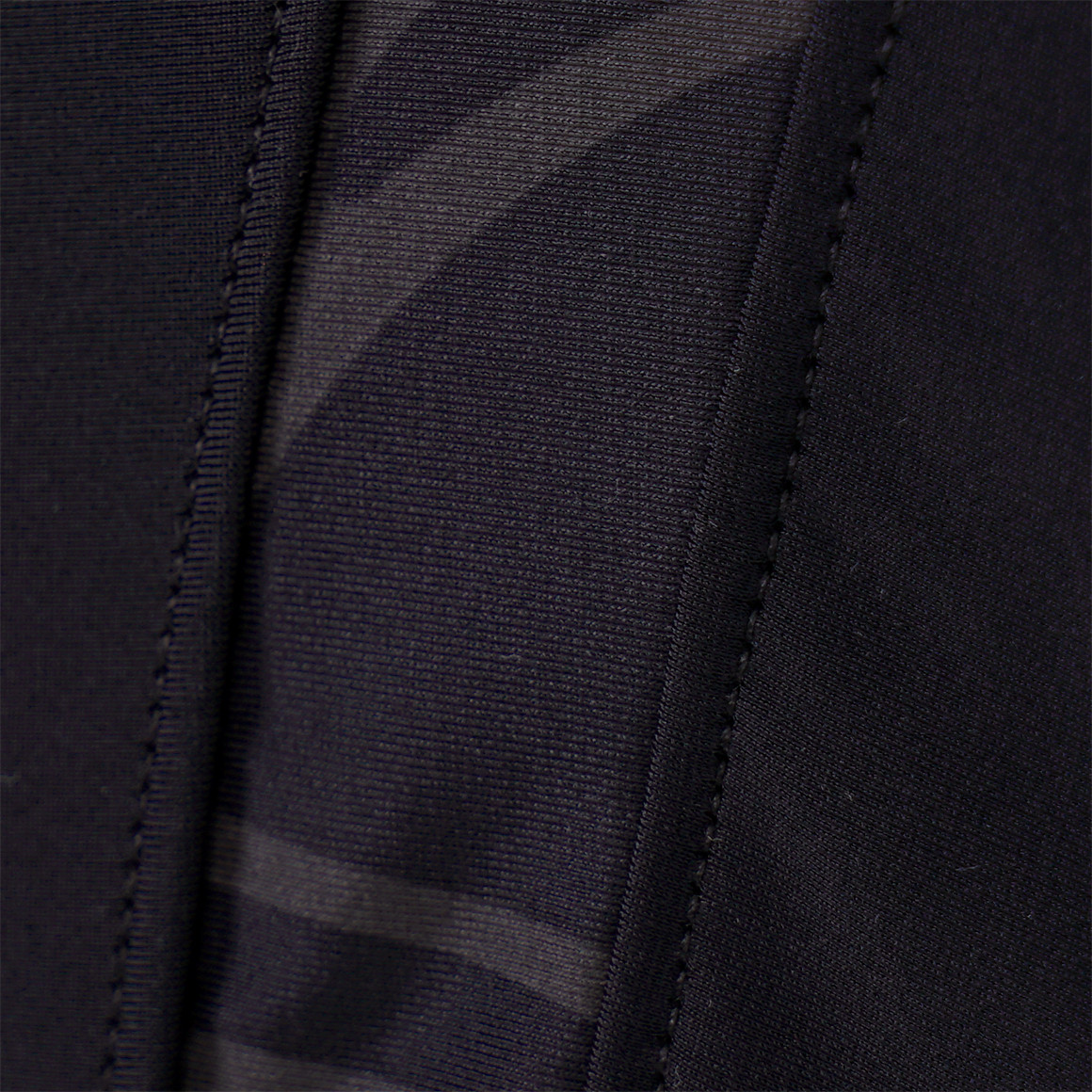 Beatwear Mädchen Sport-Badeanzug mit Ringerrücken schwarz
