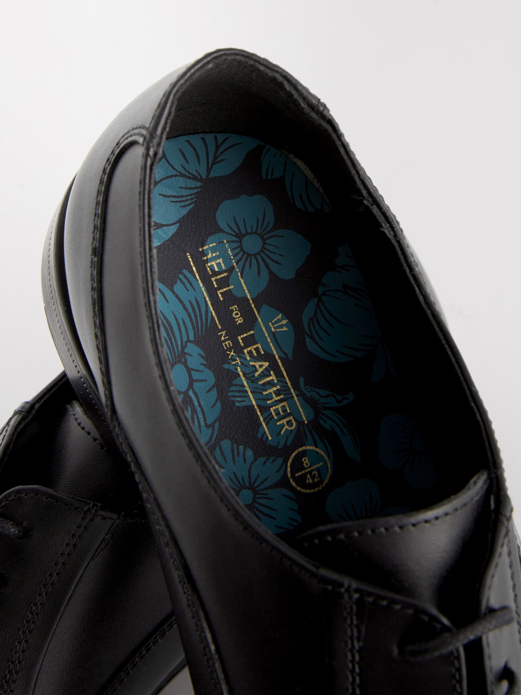 Zwart - Wijde pasvorm - Leren Oxford schoenen met neusstuk