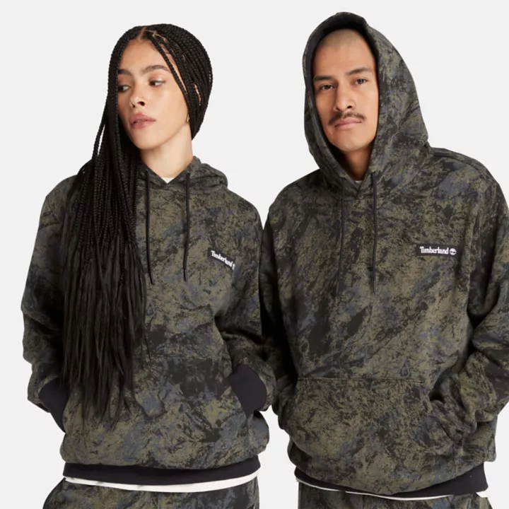 Moletom com capuz unissex estampado em camuflagem.