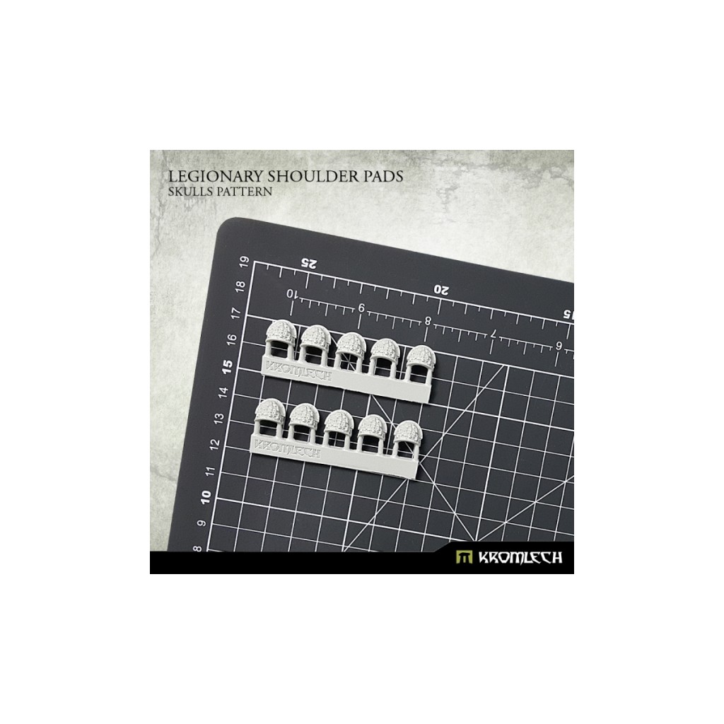Legionary Shoulder Pads: Skulls Pattern