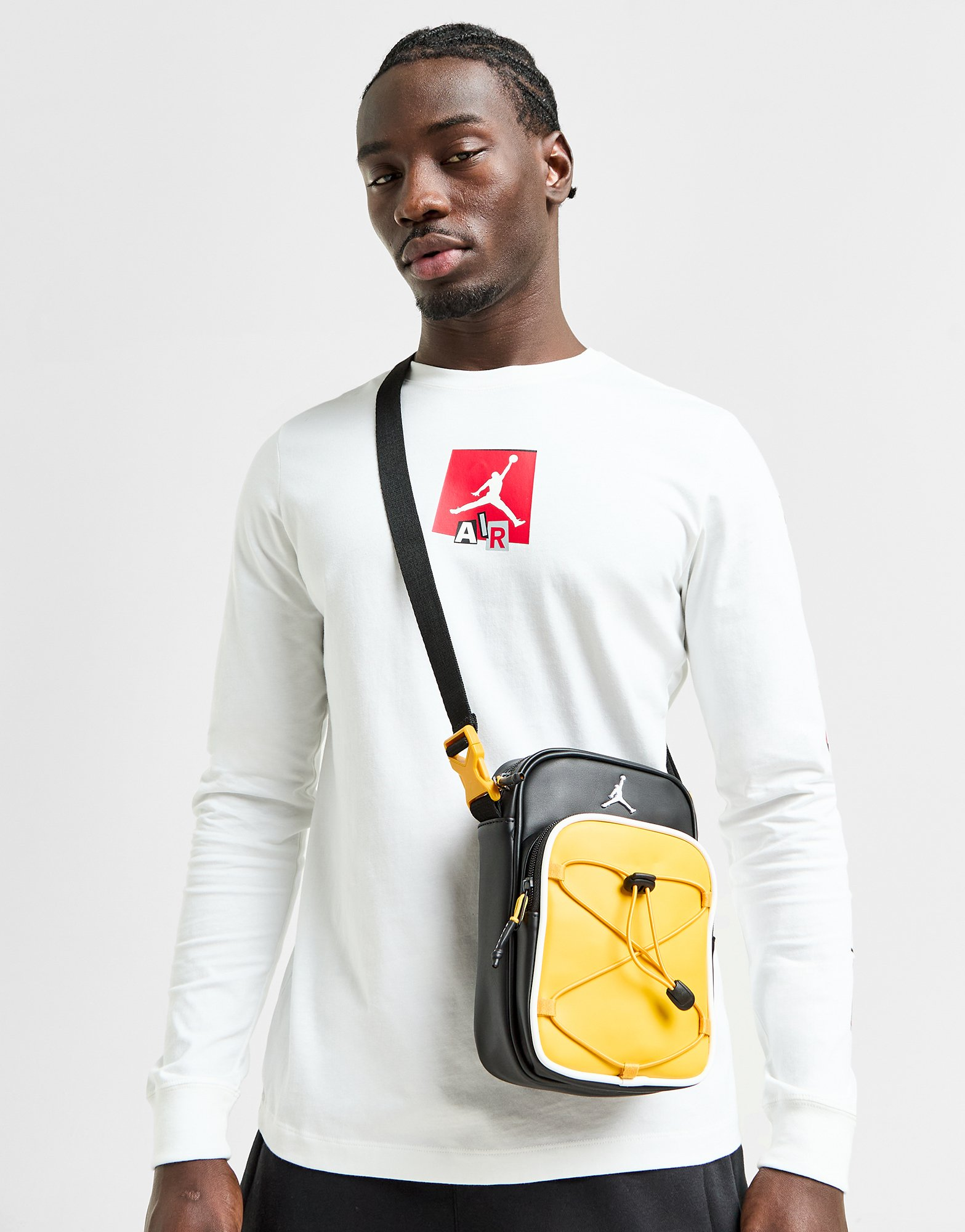 Jordan Sac Retro Festival