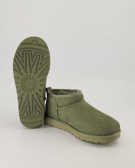 UGG W Classic Ultra Mini Winterstiefel in Grün