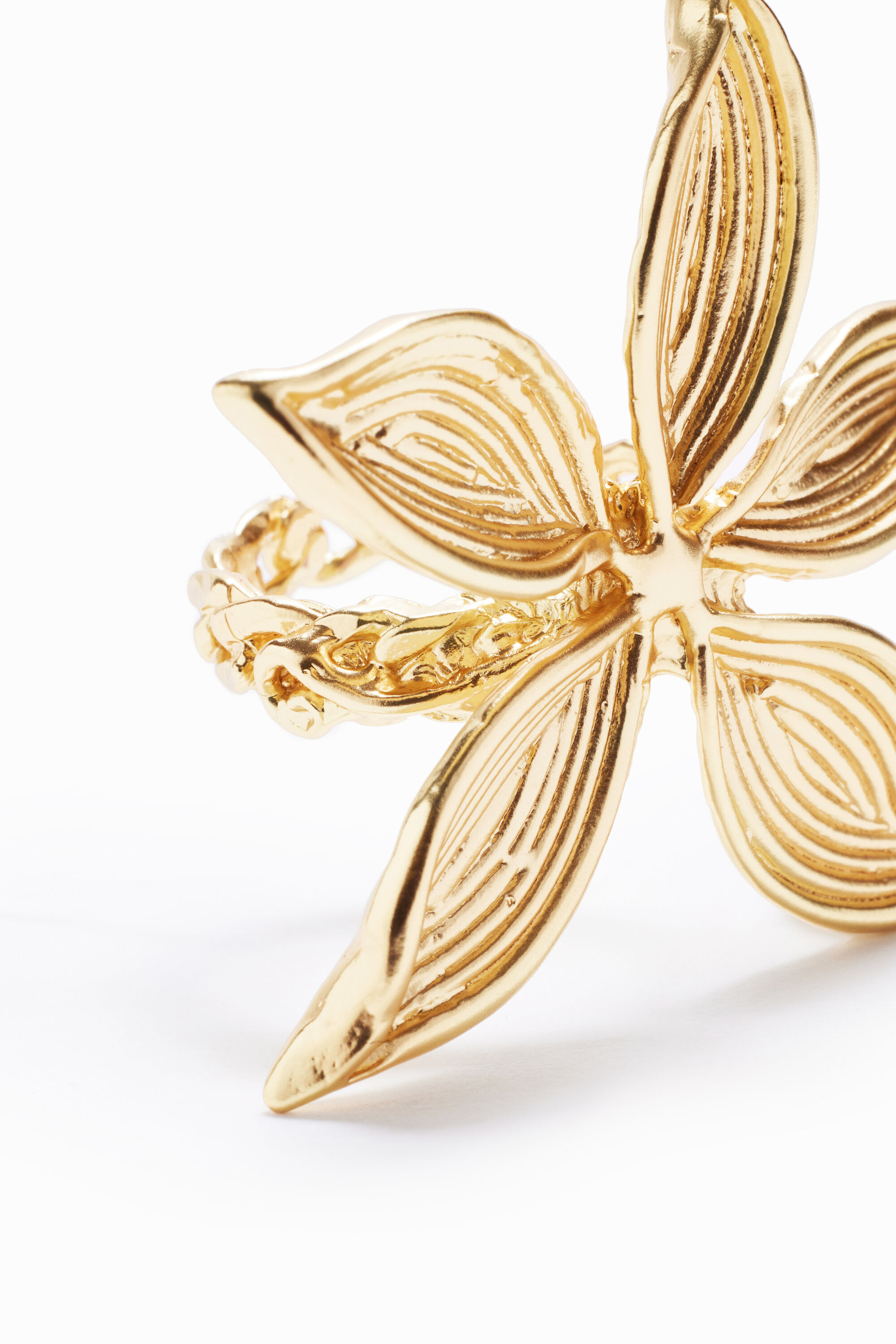 Anillo flor baño oro Zalio