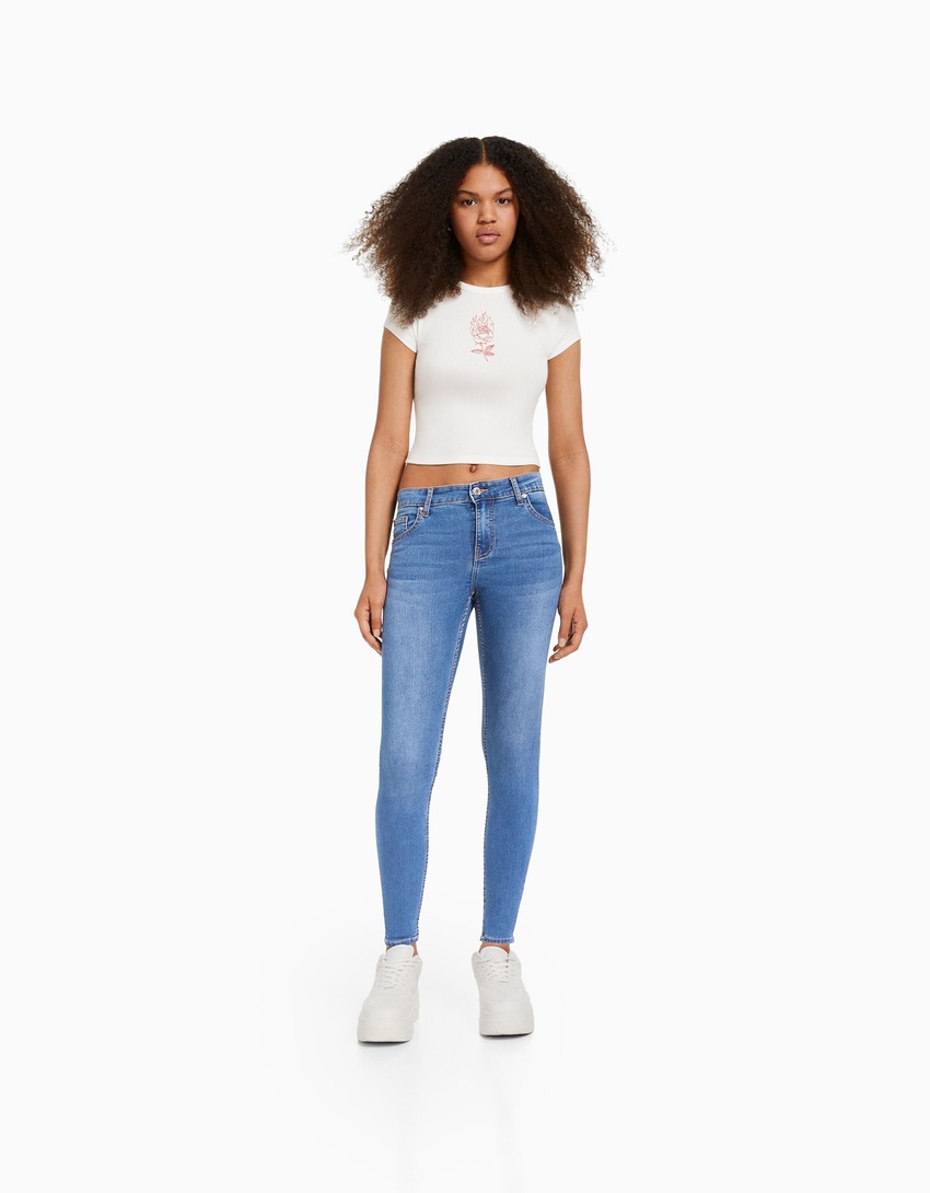 calça jeans skinny push-up