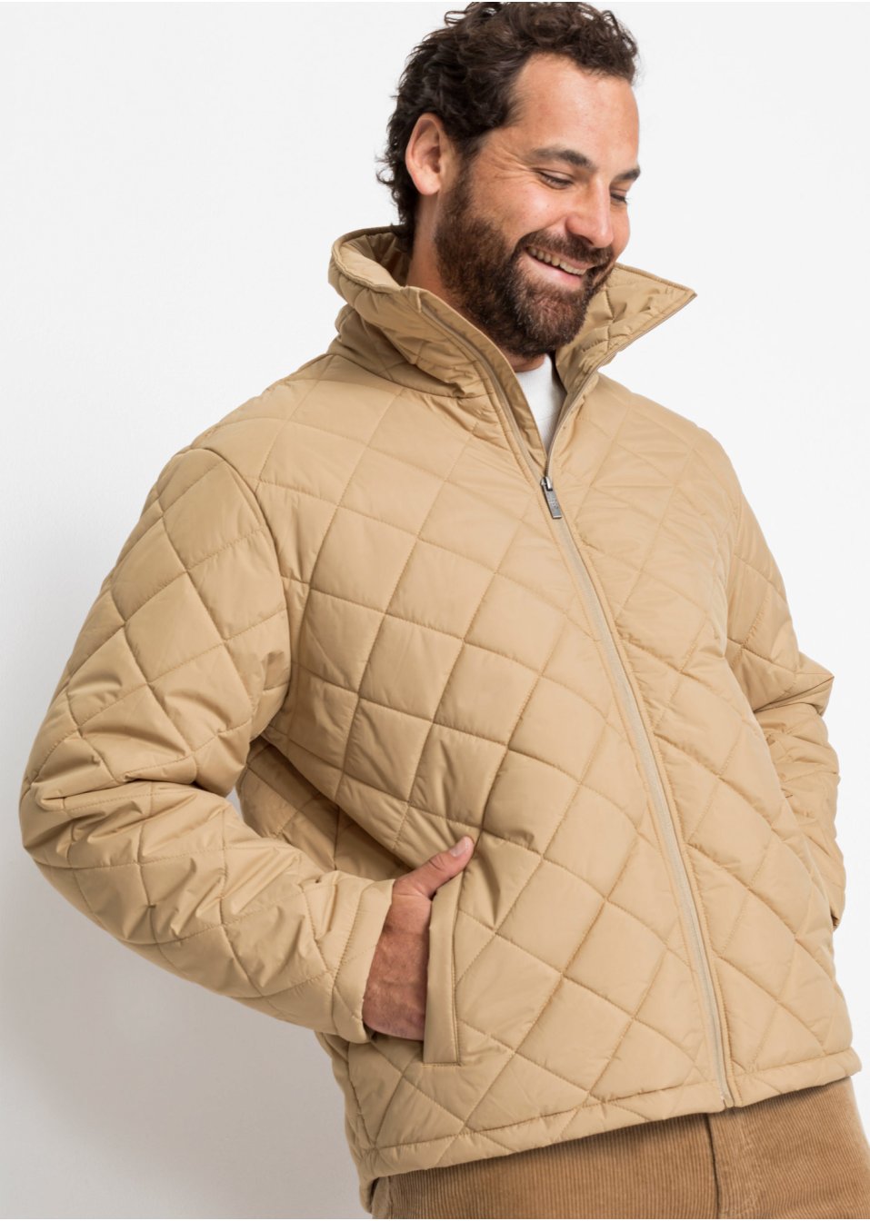 Veste matelassée avec polyester recyclé et col haut, Regular Fit