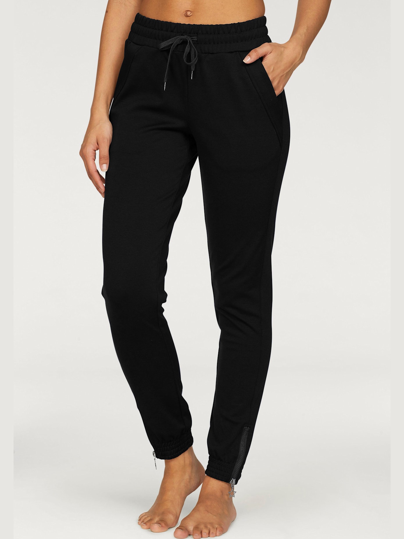 Pantalon détente avec jambes étroites