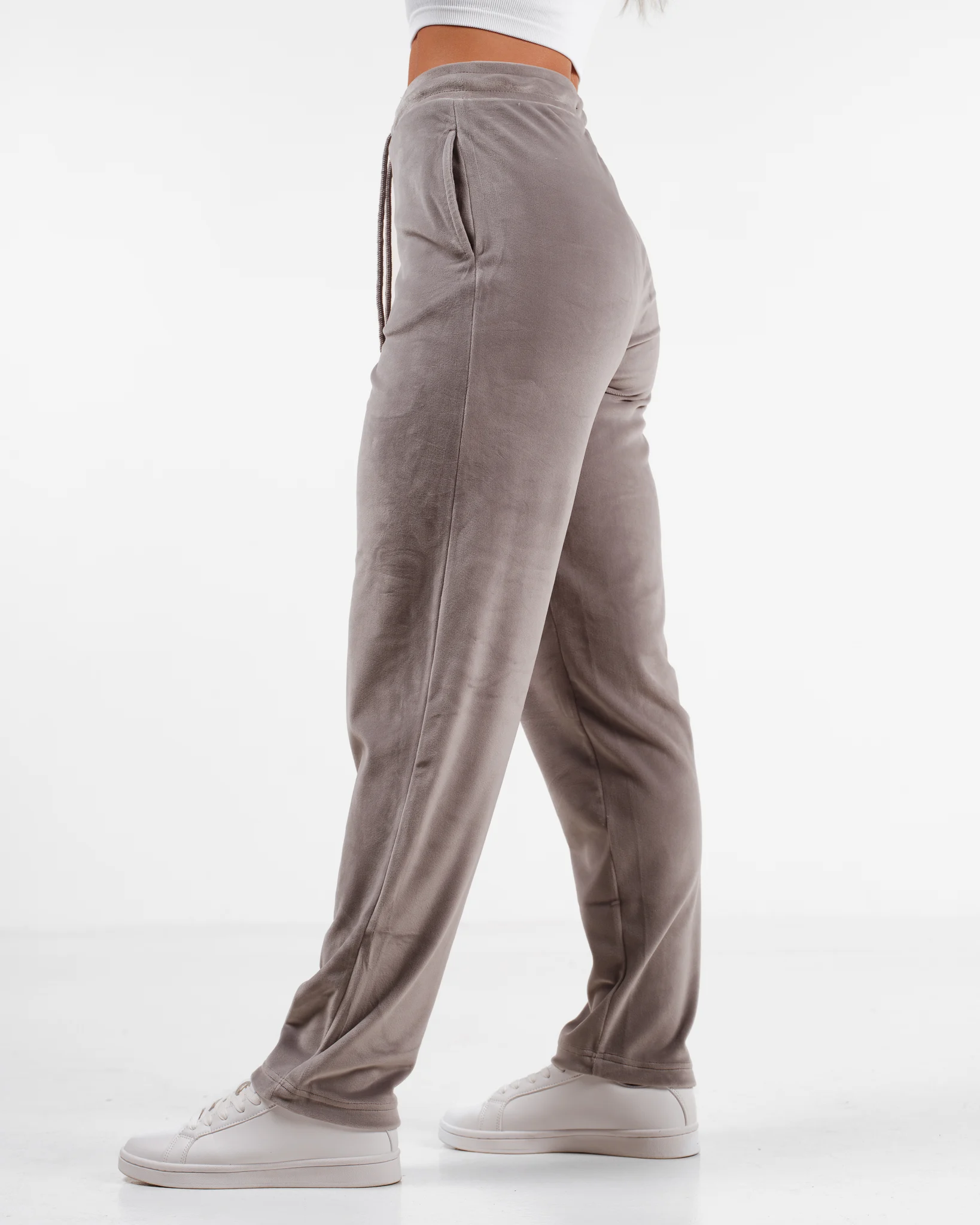Weightless Jacey Velour Pants Ultimate Gray