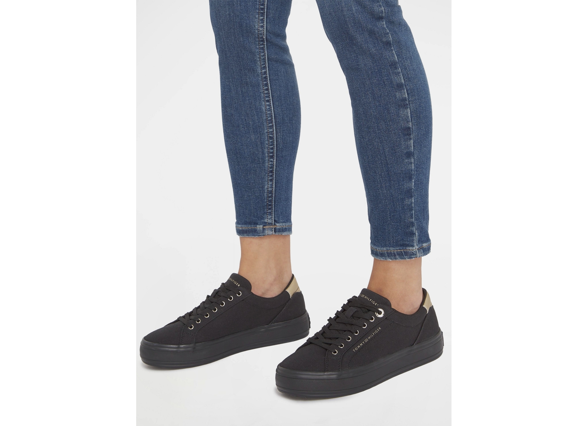 Essential vulc canvas sneaker 7682 noir
