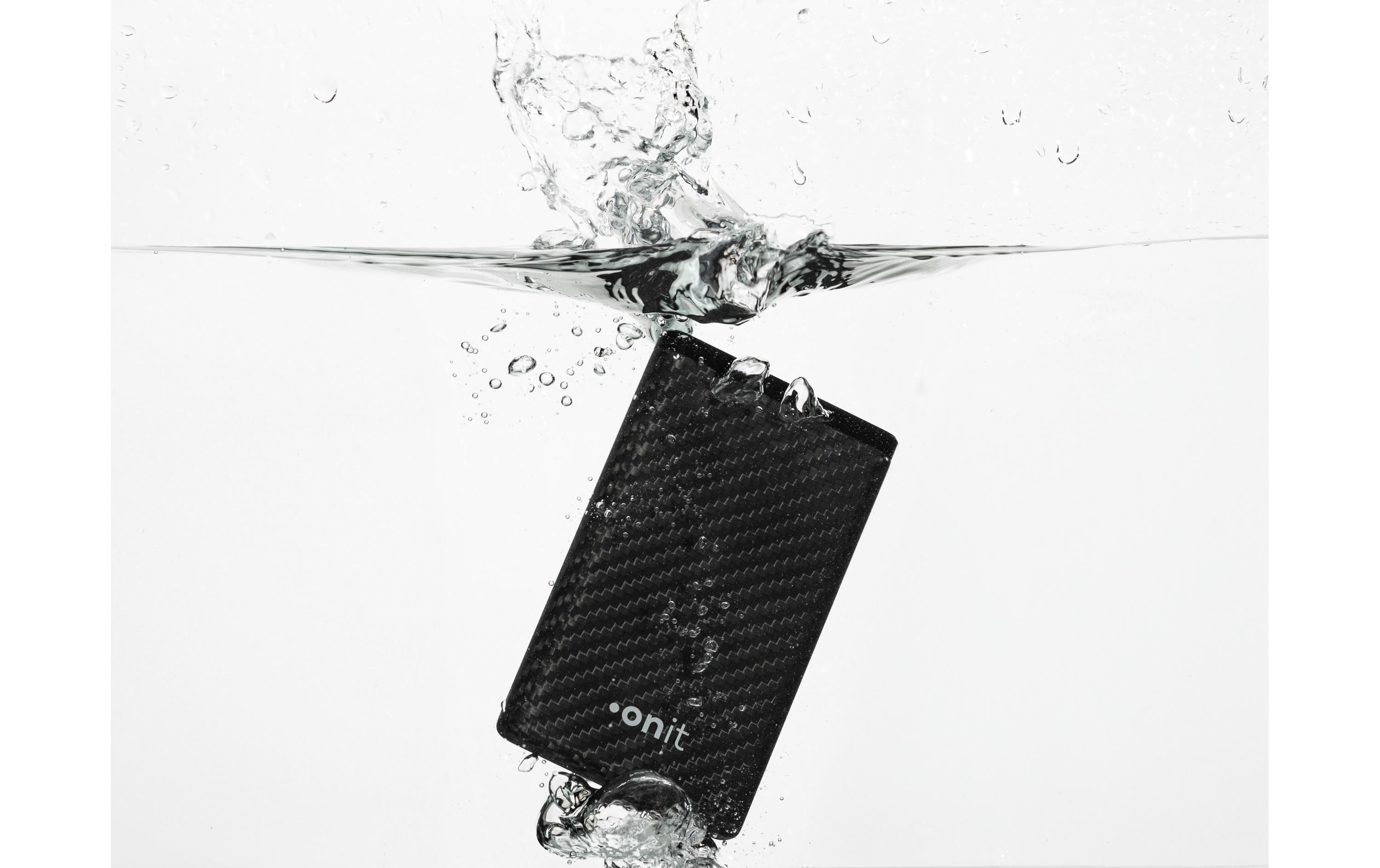 Powerbank Carbon 10000 mAh PDKompakte und robuste Powerbank für den Outdoor-Einsatz
