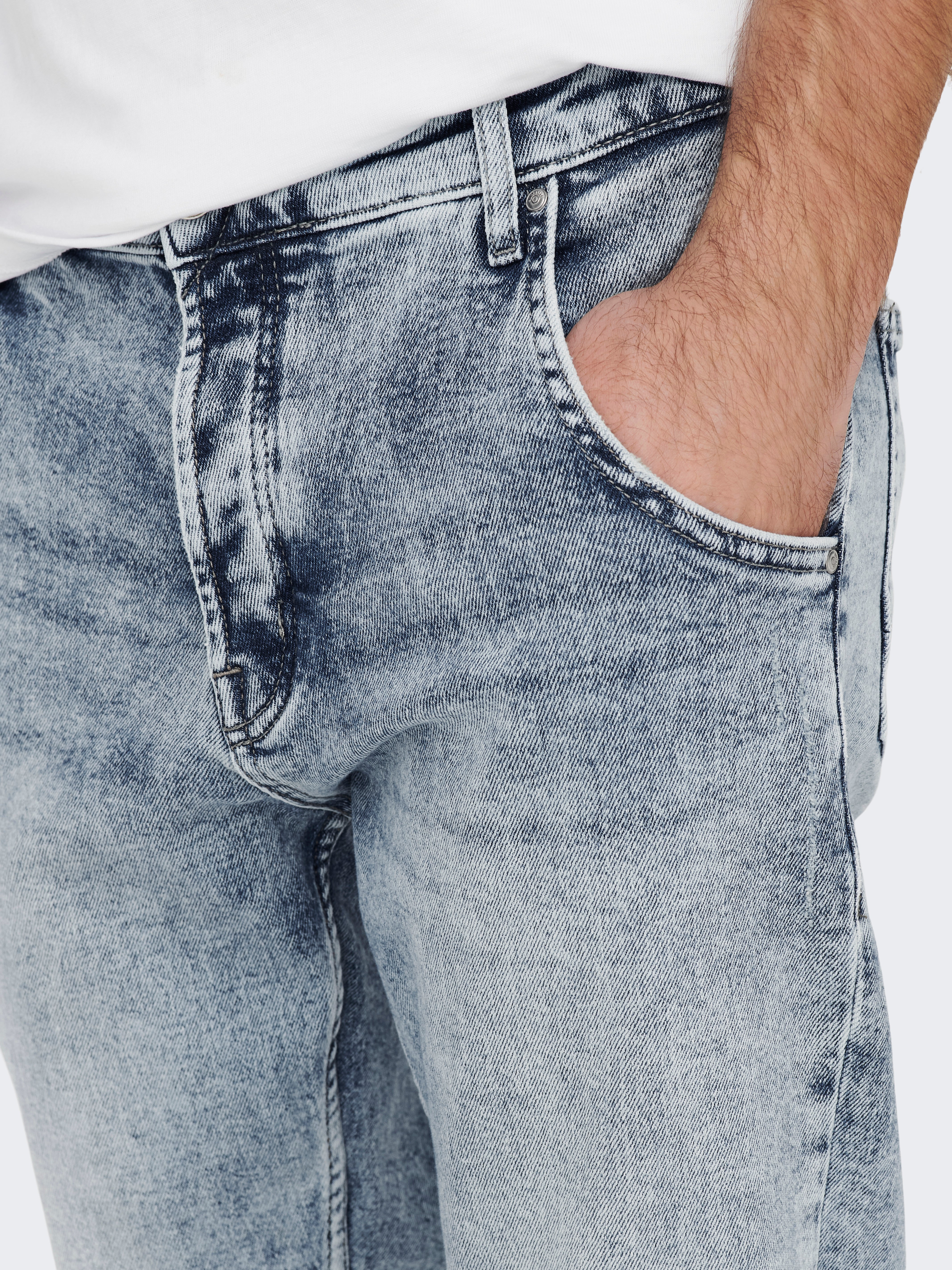 ONSAVI Niedrige Taille Verjüngt Jeans Blue Denim