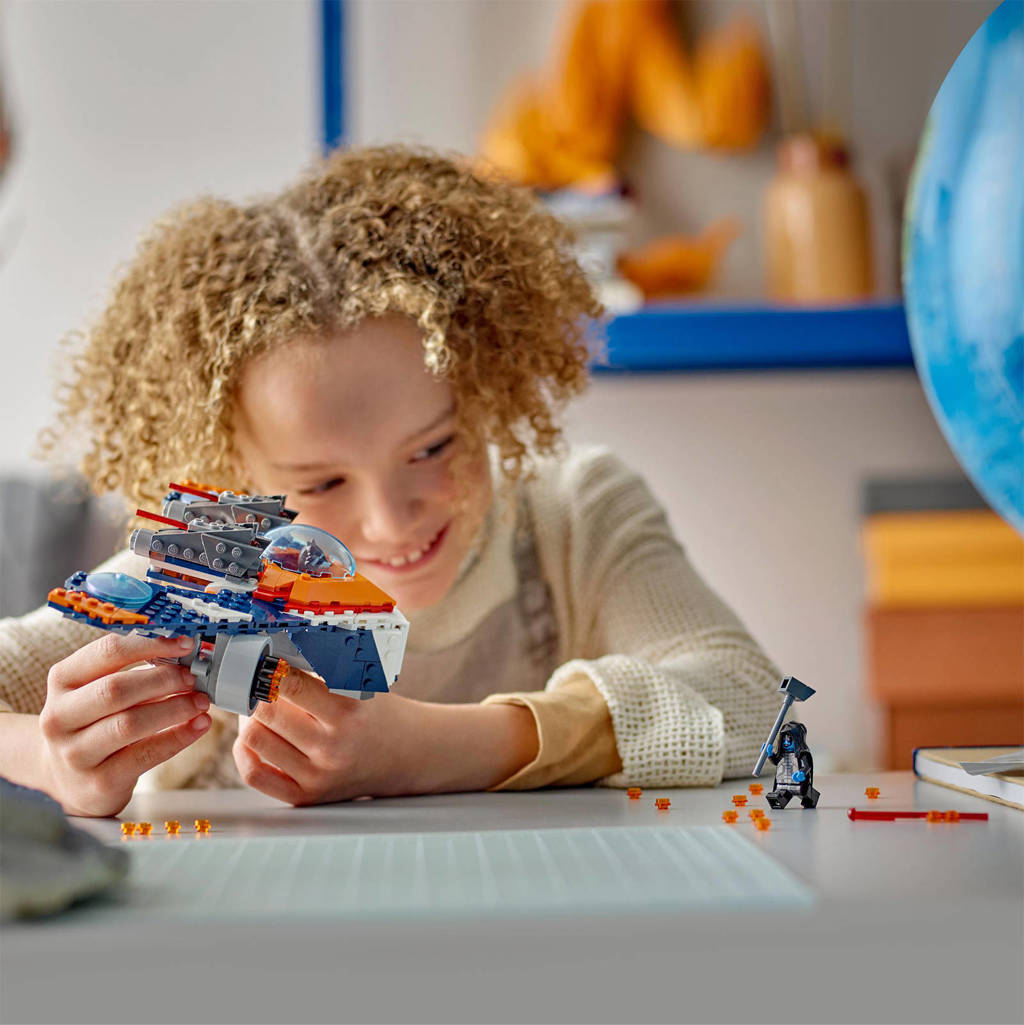 Leuke en interactieve setMarvel Rockets Warbird vs. Ronan Bouwbaar Speelgoed Ruimteschip 76278