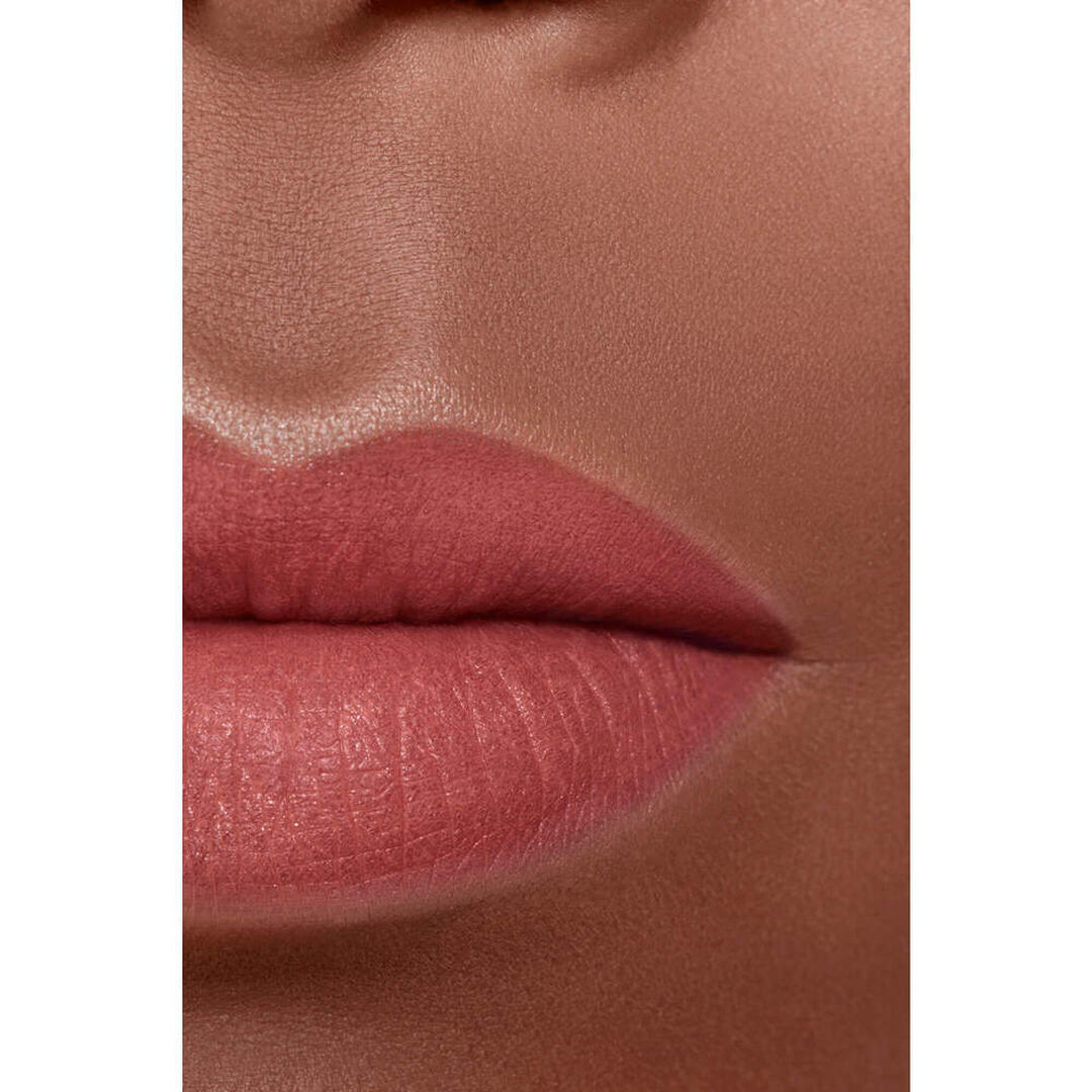 CHANEL Rouge Allure Velvet Batom Mate Luminoso