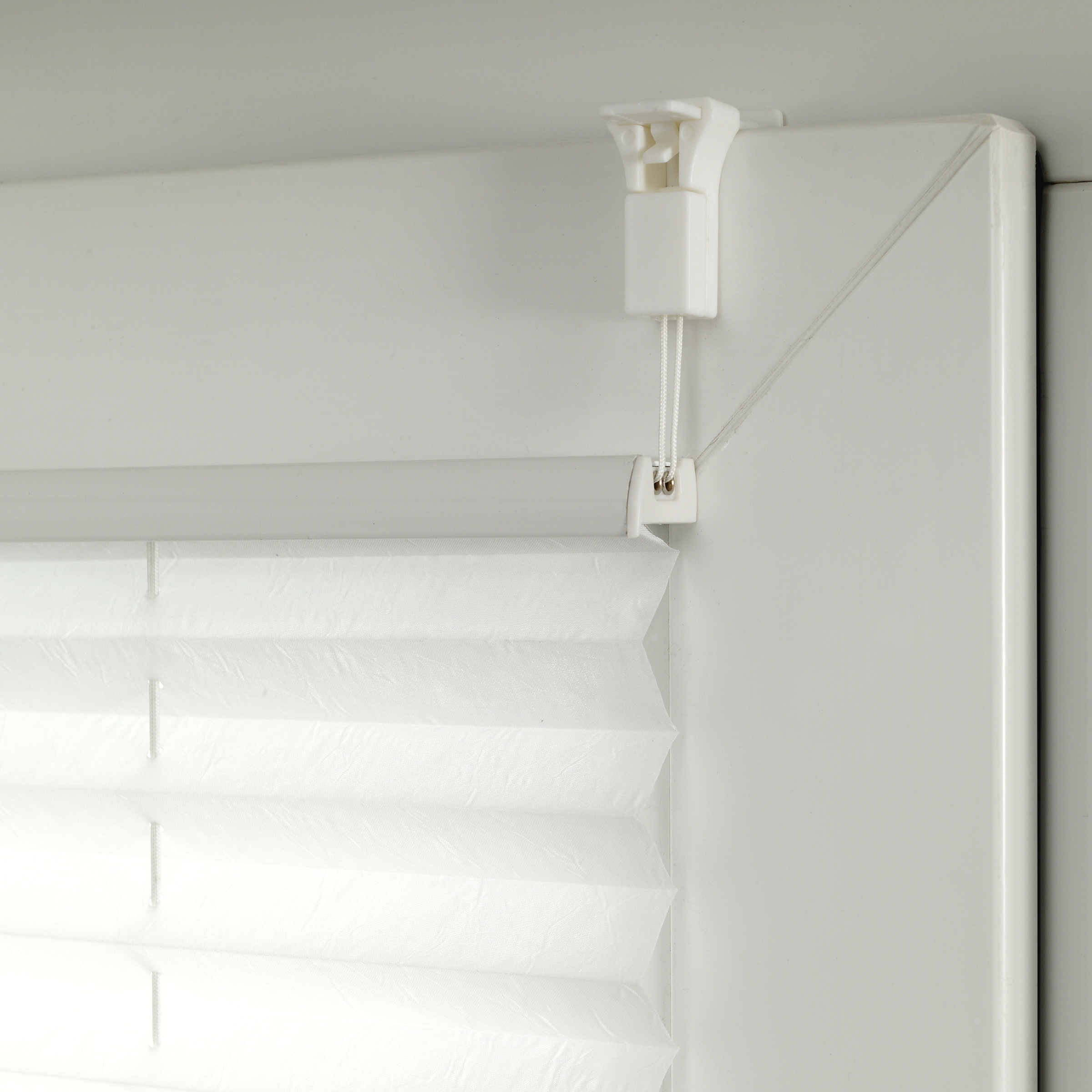GARDINIA Plissee »Easyfix Plissee Day + Night« verdunkelnd Tag- und Nacht-Funktion | energiesparend ohne Bohren verspannt lichtdurchlässig und zugleich abdunkelnd mit Thermobeschichtung