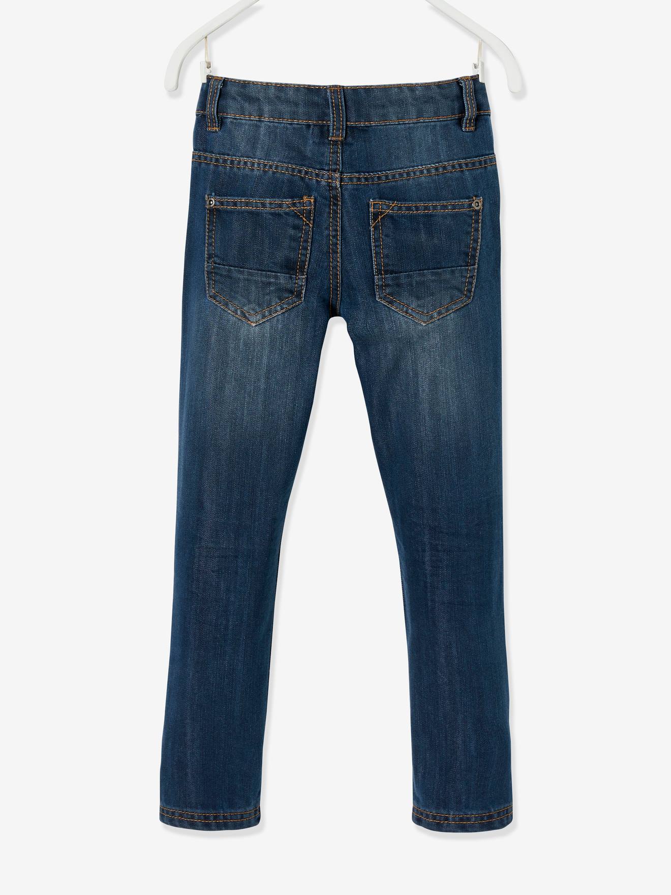 Calça jeans masculina Morphologik de perna reta, resistente e com modelagem ampla no quadril, na cor azul escuro liso. FORTE.