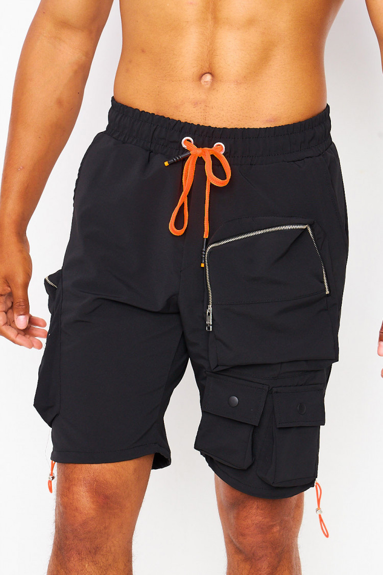 Short noir multipoches détails oranges