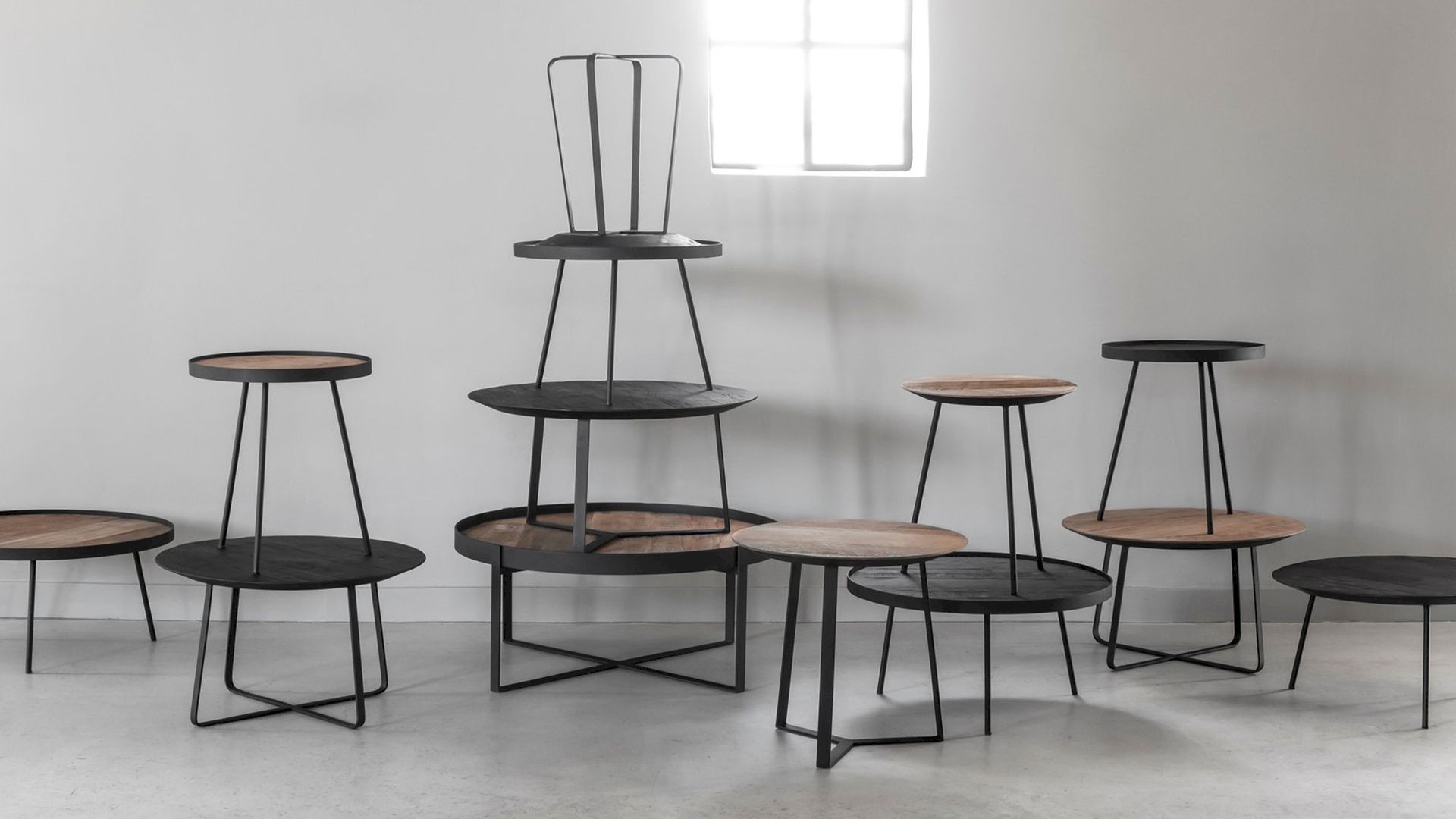DTP Home   Neptunes L Salontafel