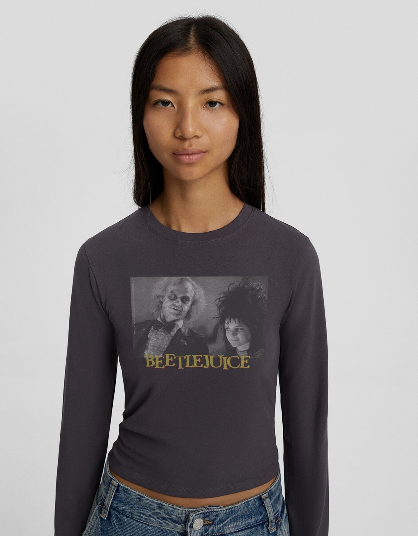 Camiseta de manga comprida com estampa do Beetlejuice