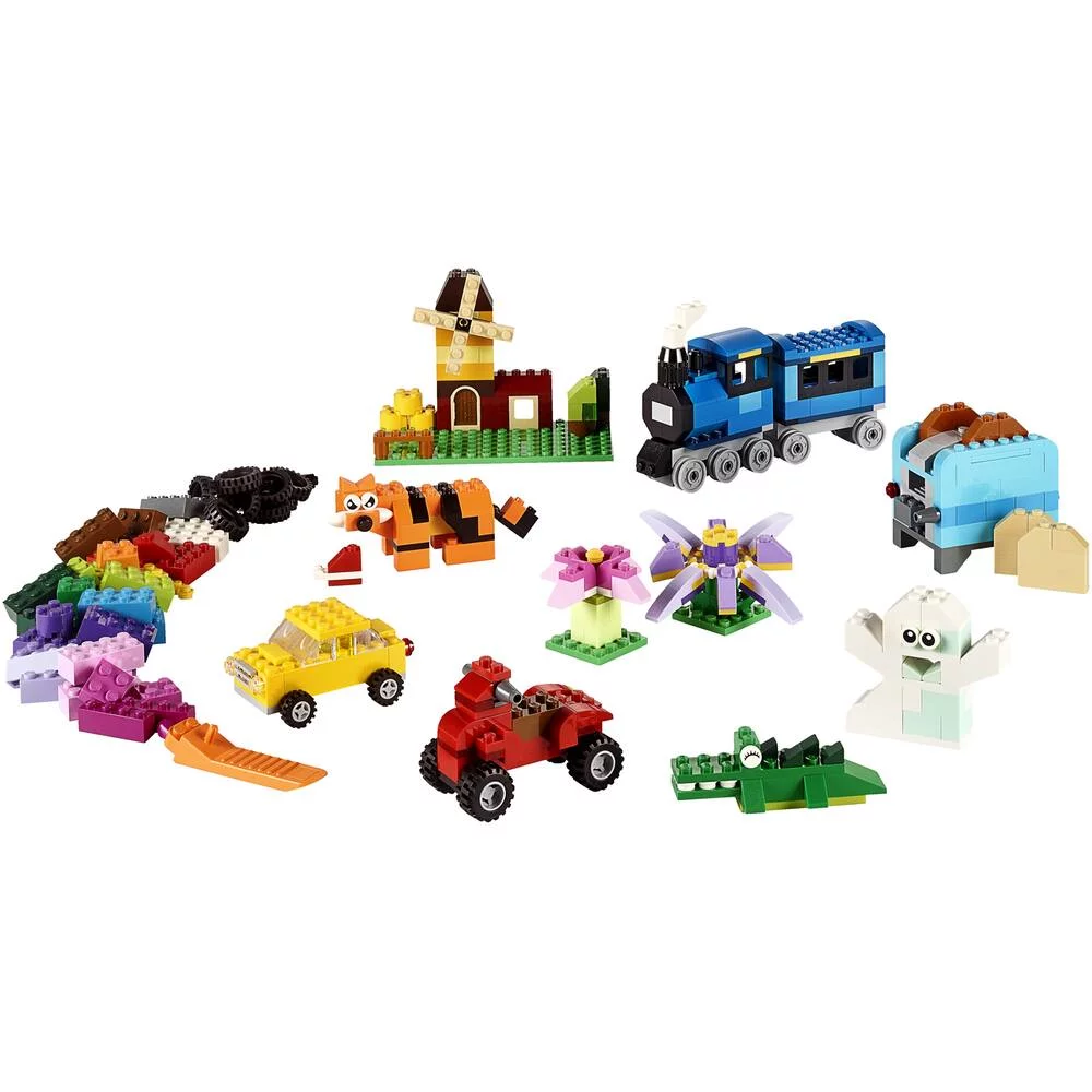 LEGO®CLASSIC 10696 - LA BOITE DE BRIQUES CREATIVES