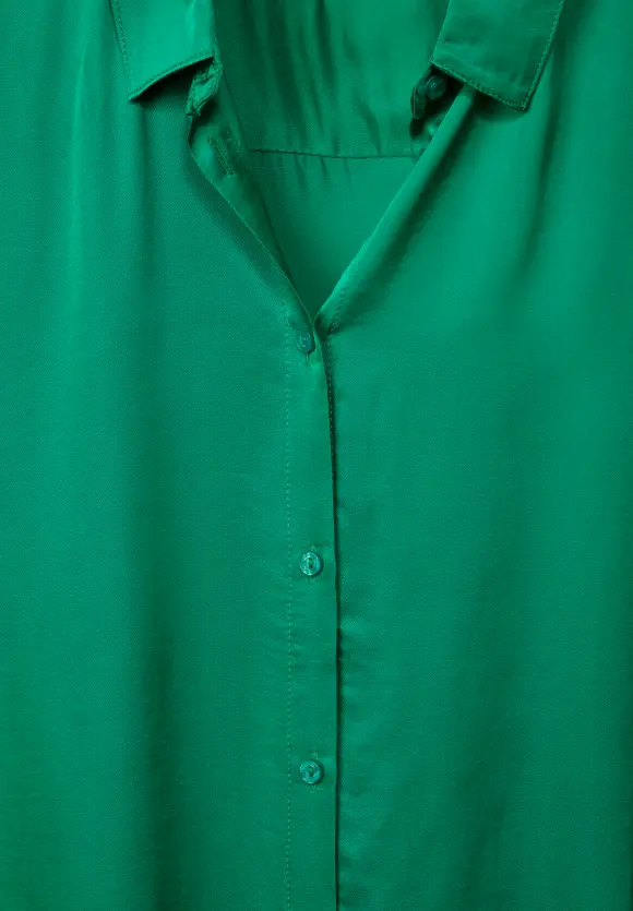 Lange Viskosebluse - fresh spring green