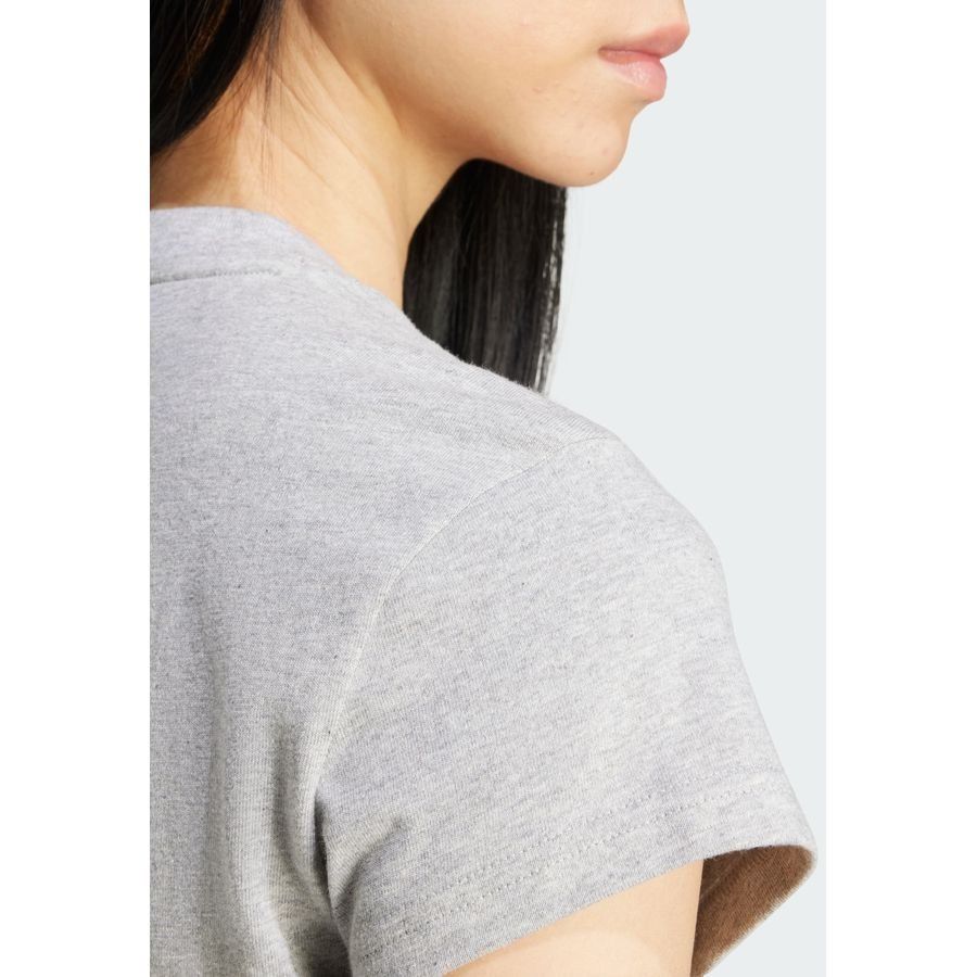Adidas Original T-shirt slim Essentials