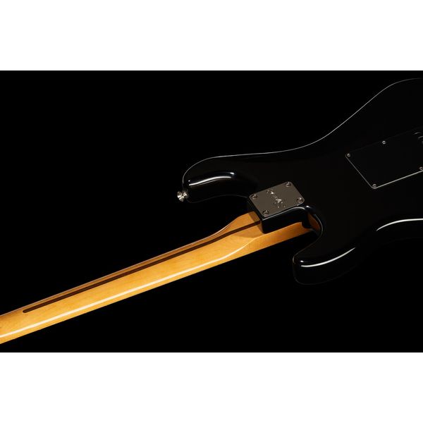 Squier CV 70s Strat HSS MN BLK Bundle