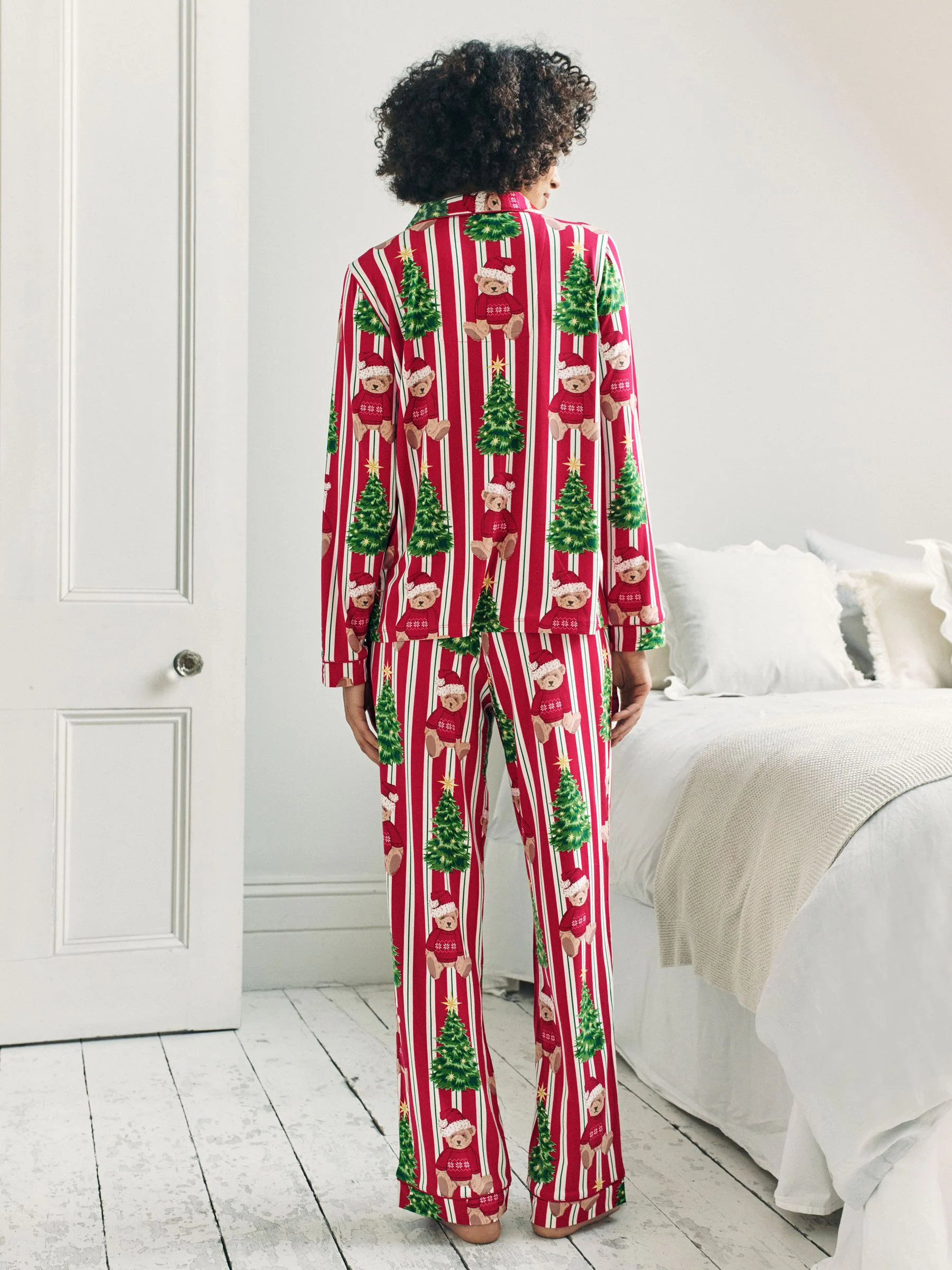 Chelsea Peers lange kerstpyjama met teddybeer en strepen