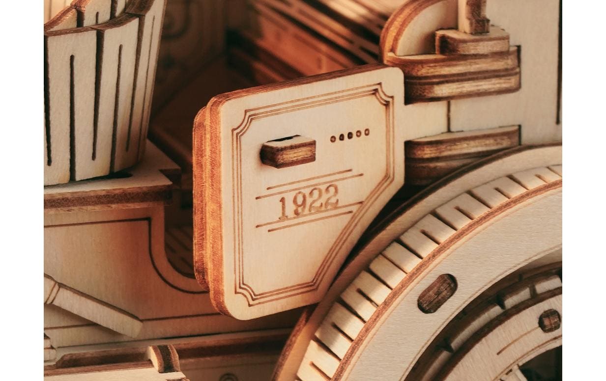 Bausatz Vintage Auto3D-Puzzle aus lasergeschnittenen Holzteilen