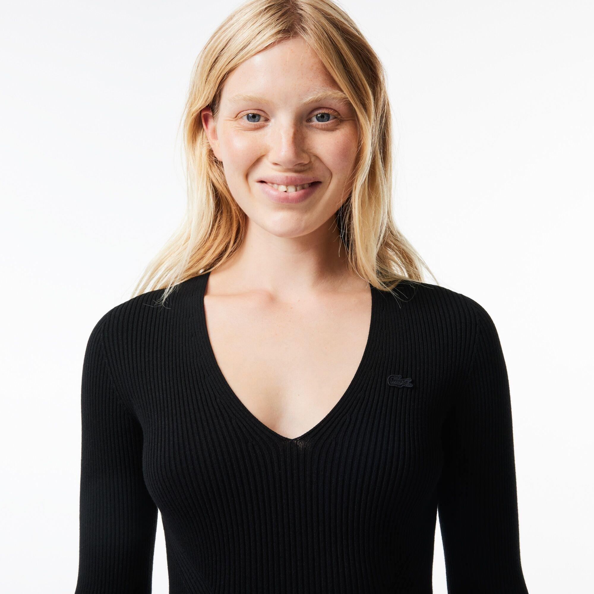 Lacoste Seamless V Neck Ribbed Sweater