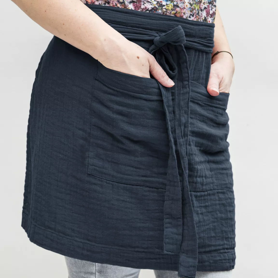 Tablier avec poches gaze de coton Gaïa Bleu nuit
