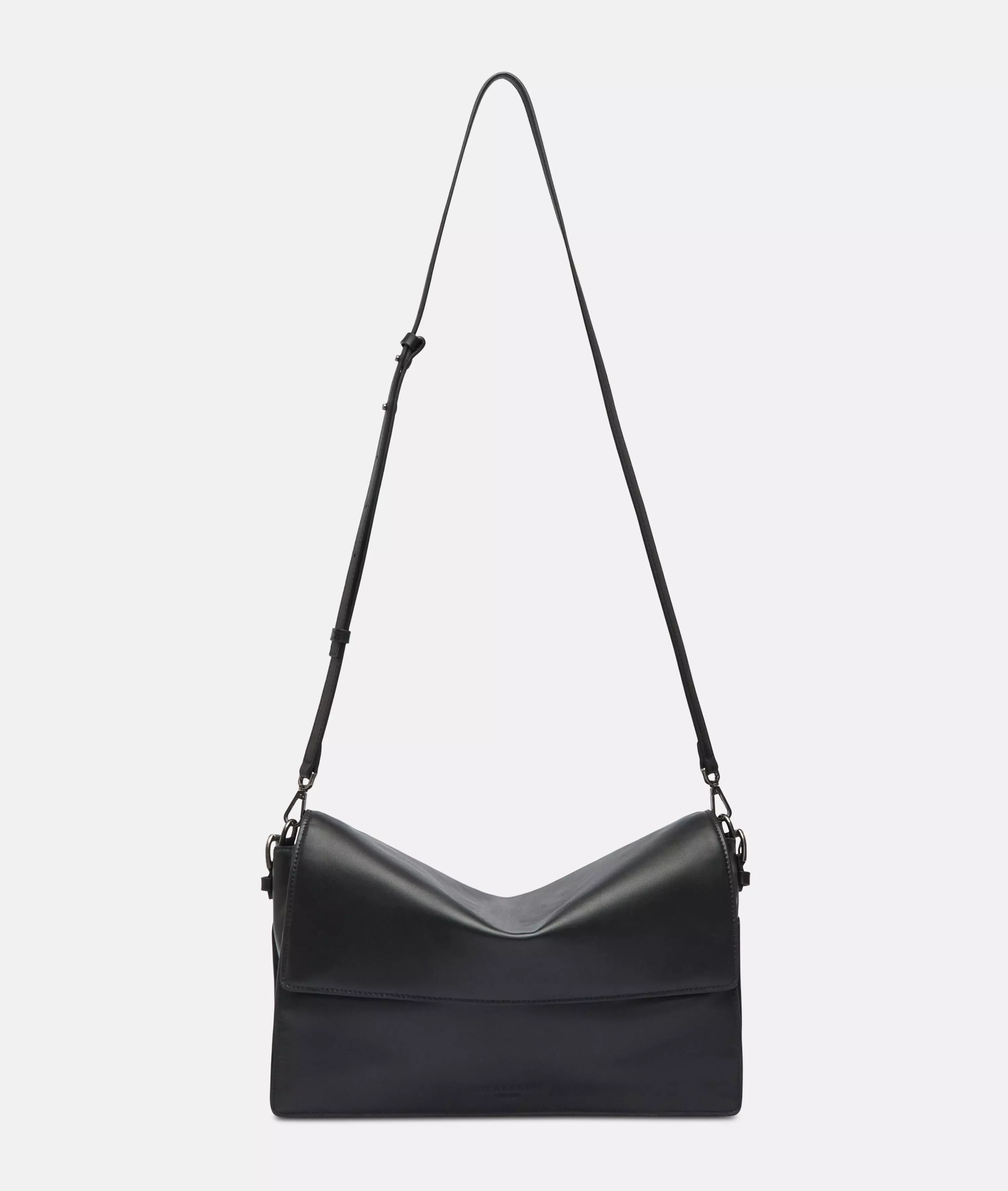 Audrey Crossbody M Spacious shoulder bag in smooth leather look