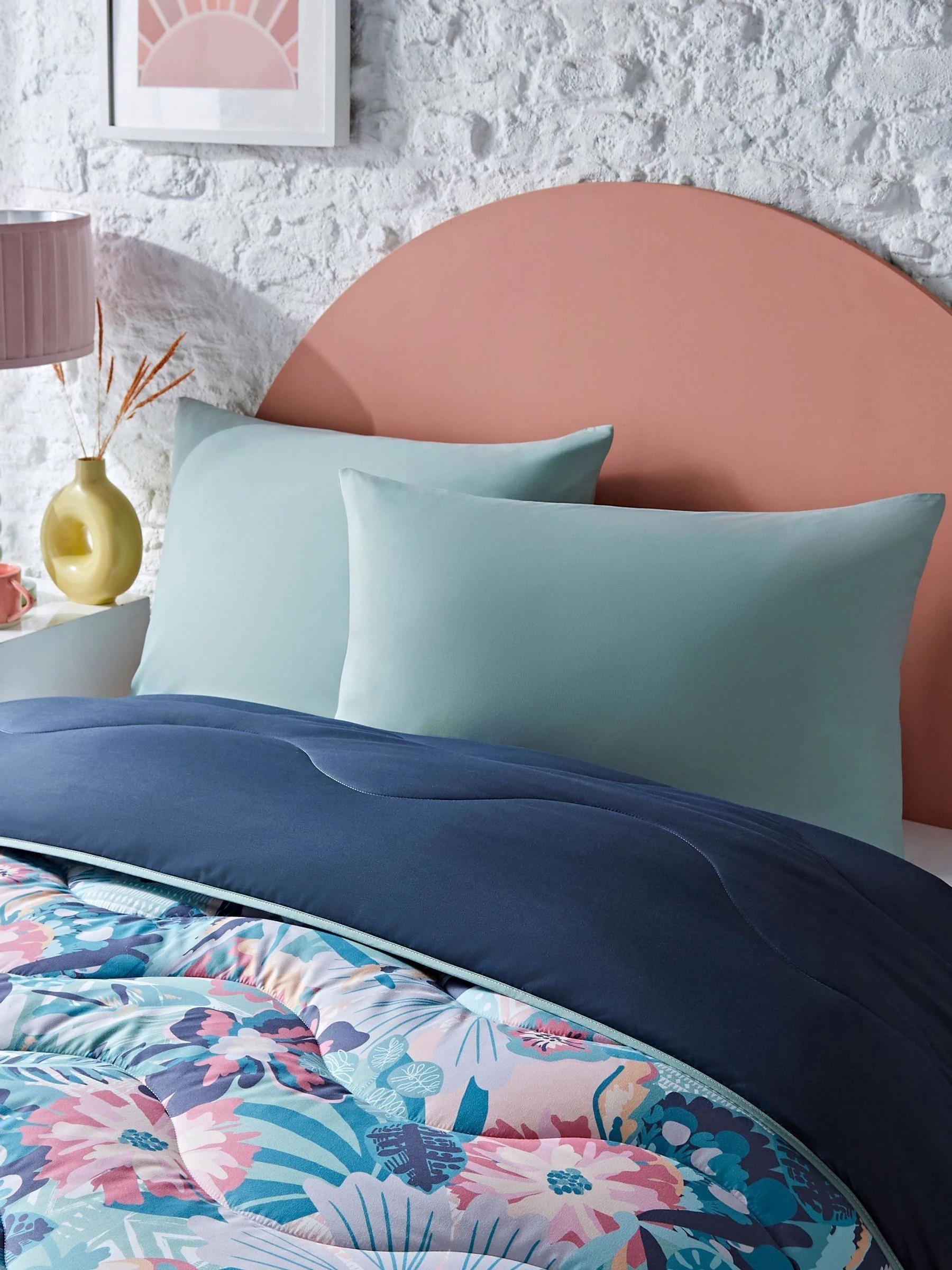 Night Lark Coverless Duvet and Pillowcase Set