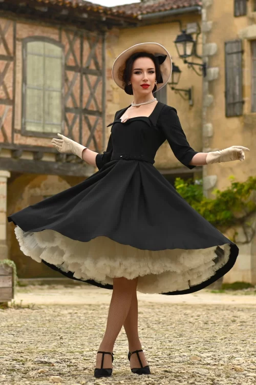 Topvintage Boutique Collection The Penelope petticoat in ecru