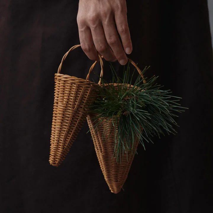 Ferm Living - Braided Cones Weihnachtsschmuck, natur (2er Set)