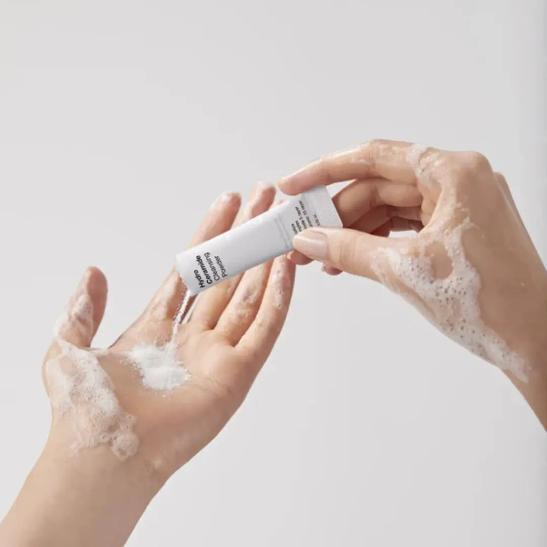 Hydro Ceramide Cleansing Powder