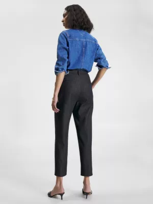 Calças jeans de corte reto e ajustado