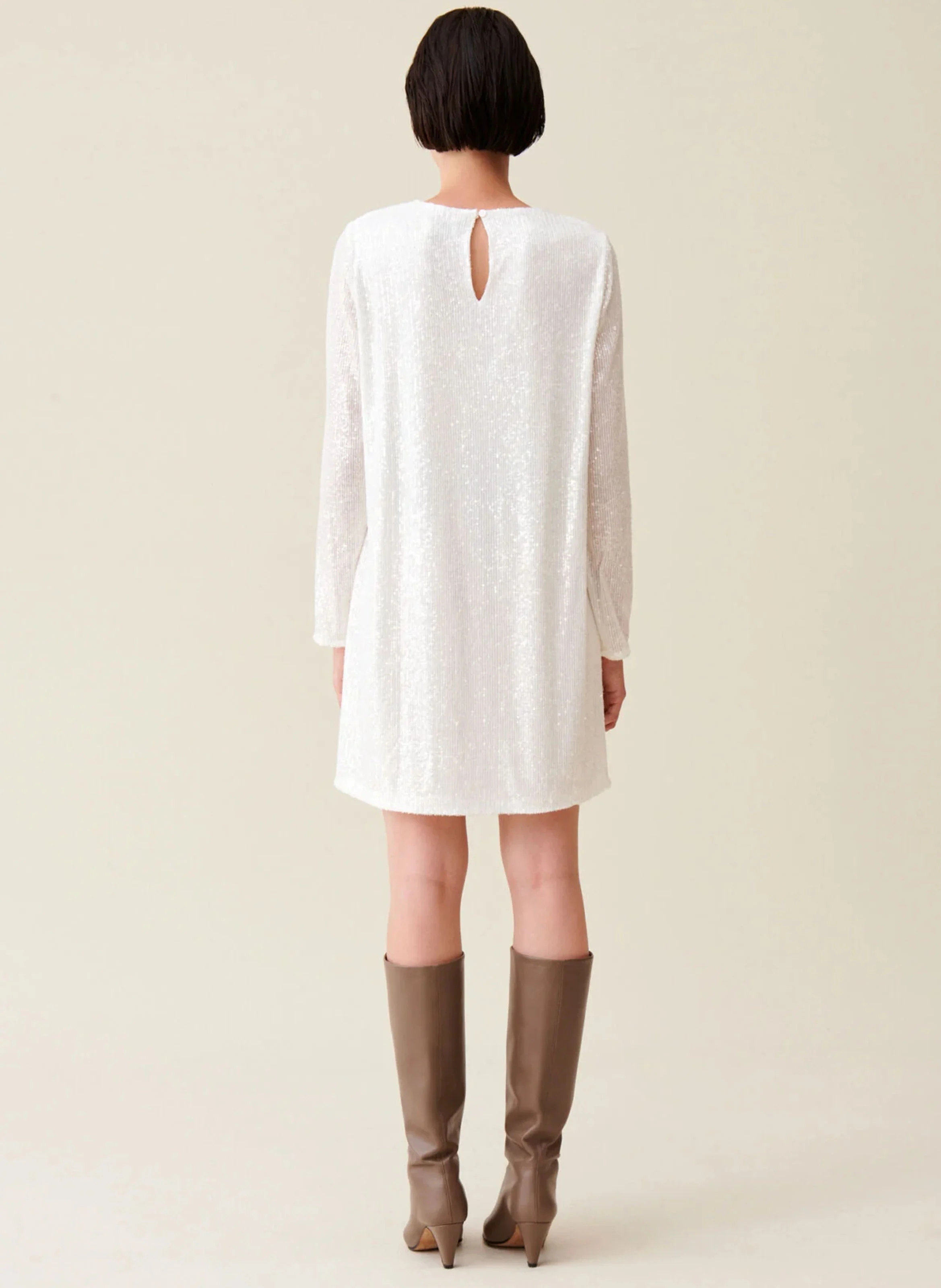 Robe courte col rond à sequins| Blanc