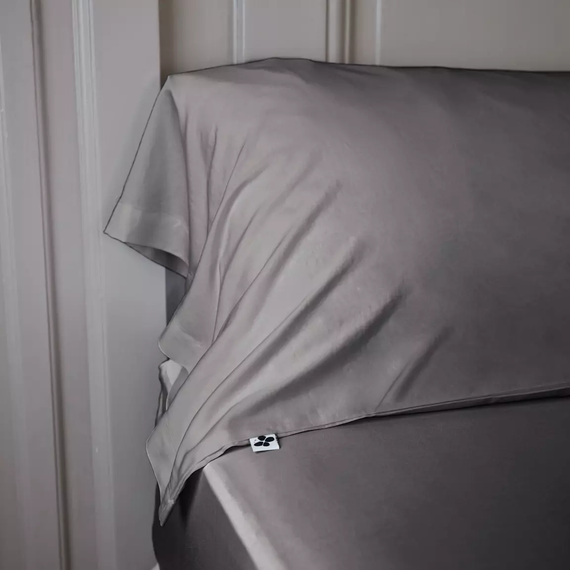 Taie de traversin satin de bambou (L185 cm) Salomé Gris granit